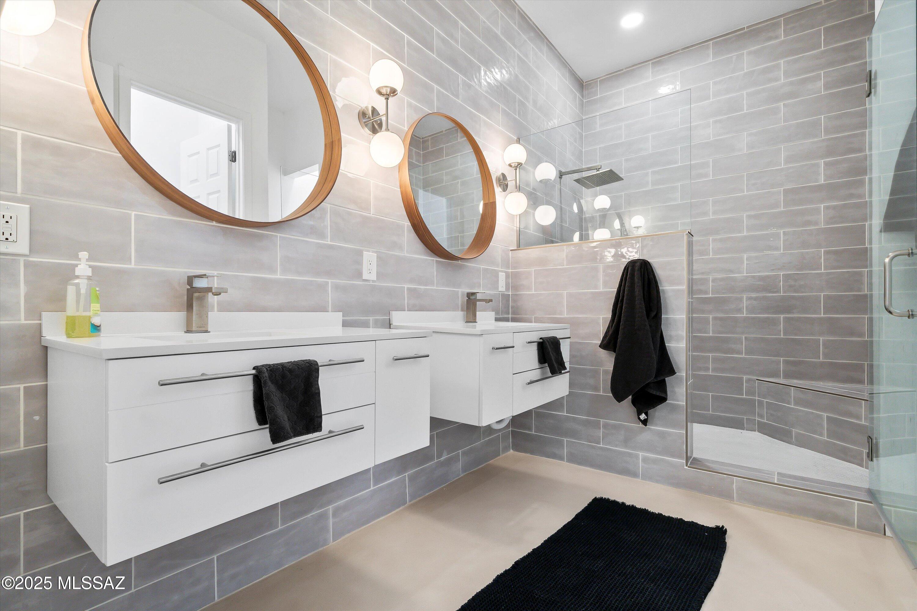Sabino Vista Hills (66-100) - Residential