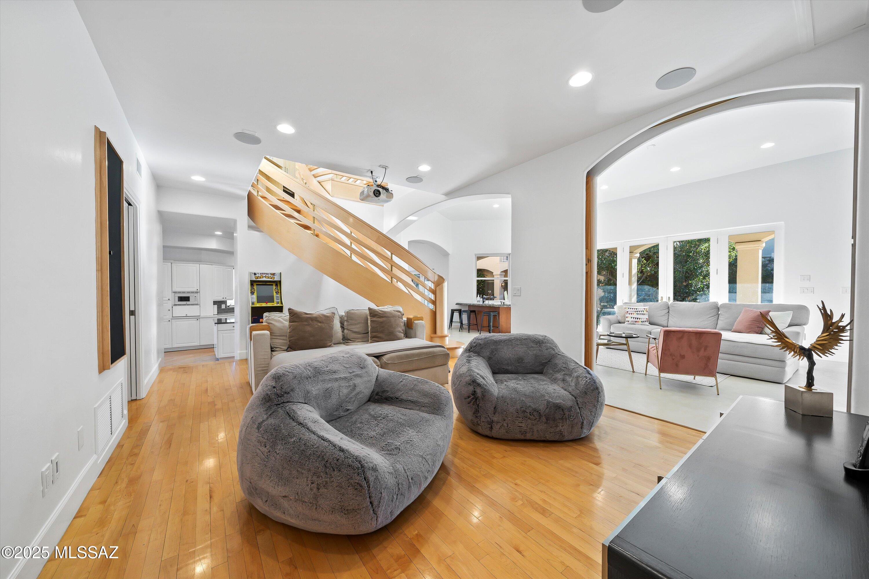 Sabino Vista Hills (66-100) - Residential