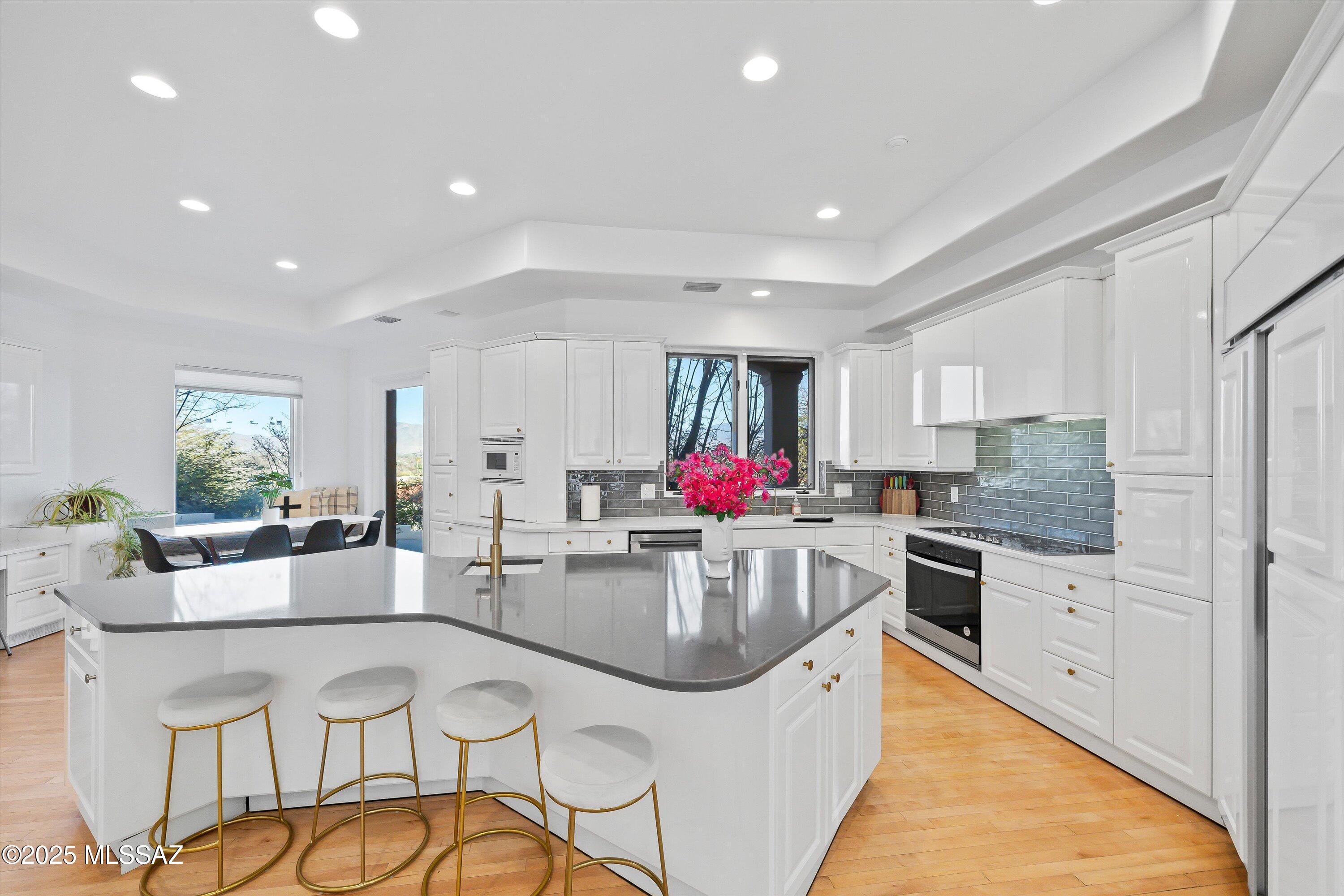 Sabino Vista Hills (66-100) - Residential