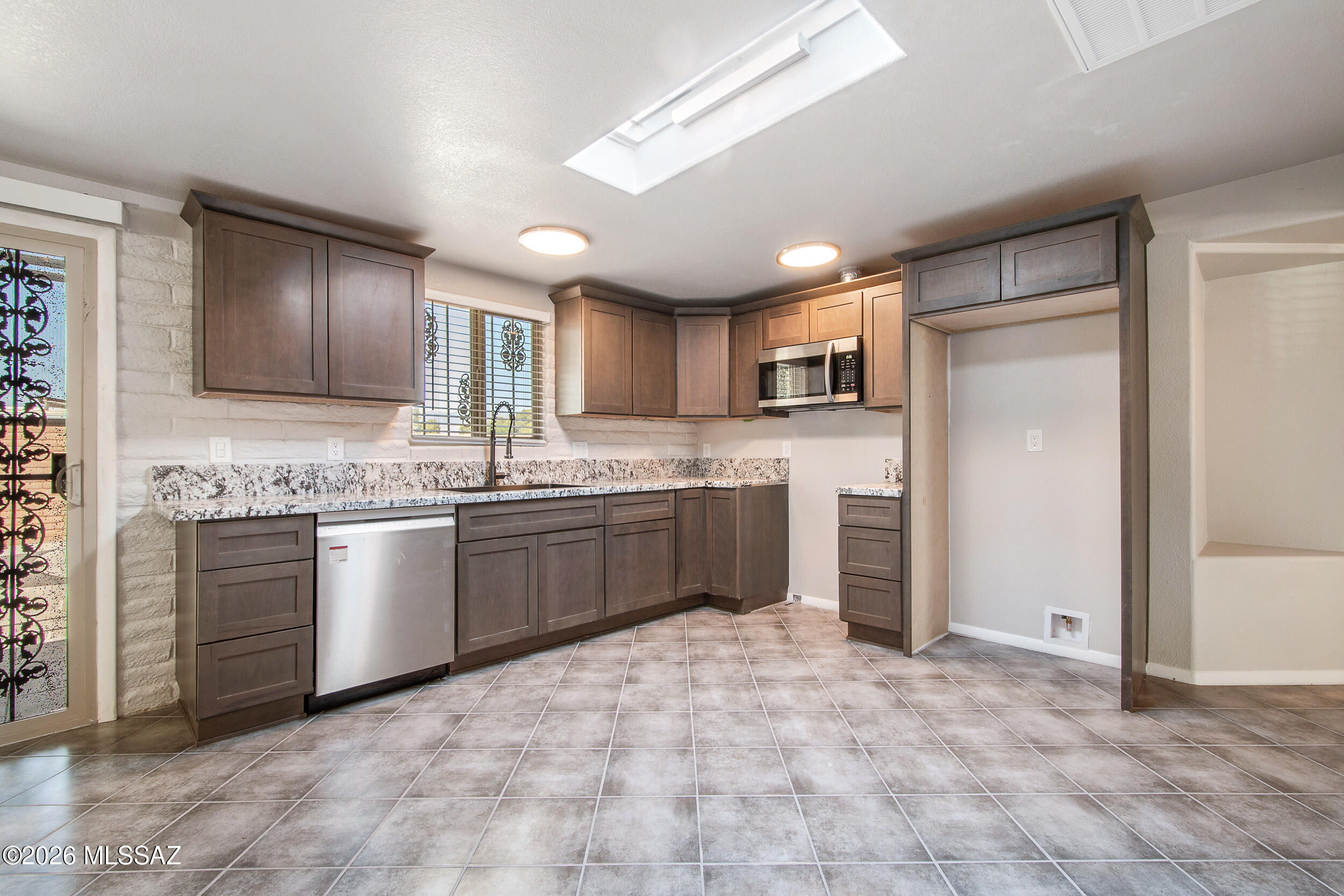 Pine Grove (171-383) - Residential