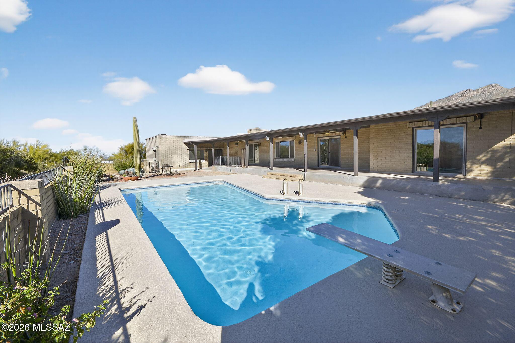 5414 E Camino Bosque