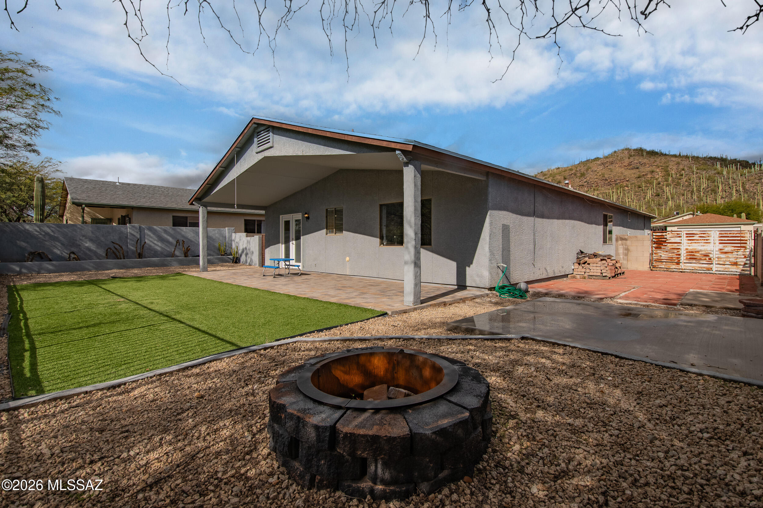 3303 W Alexanderwood Drive