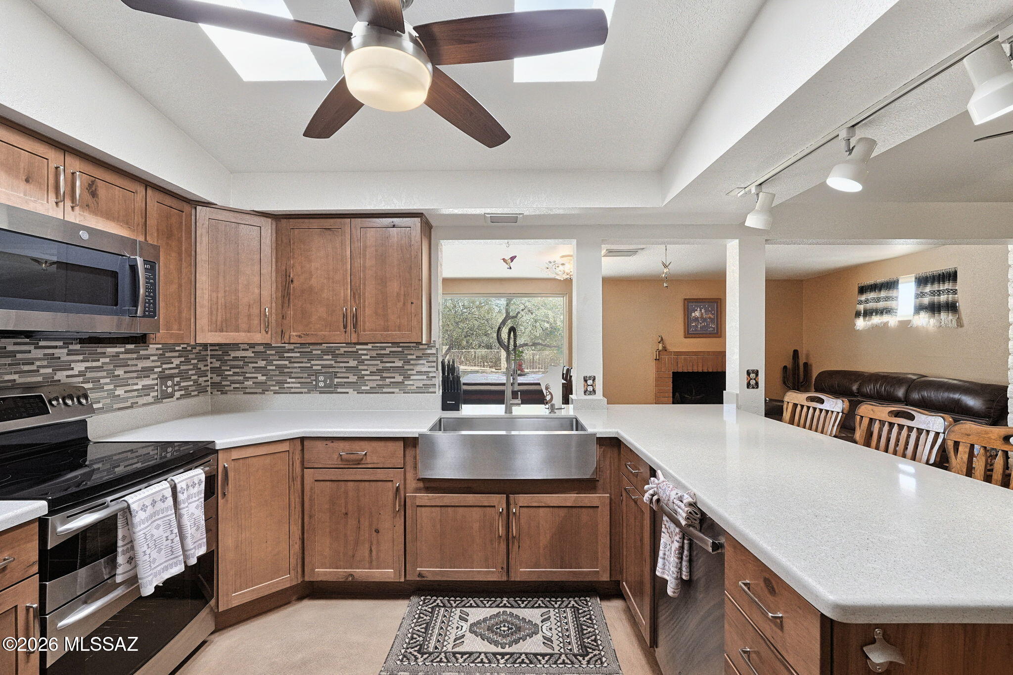 4960 N Calle Primula