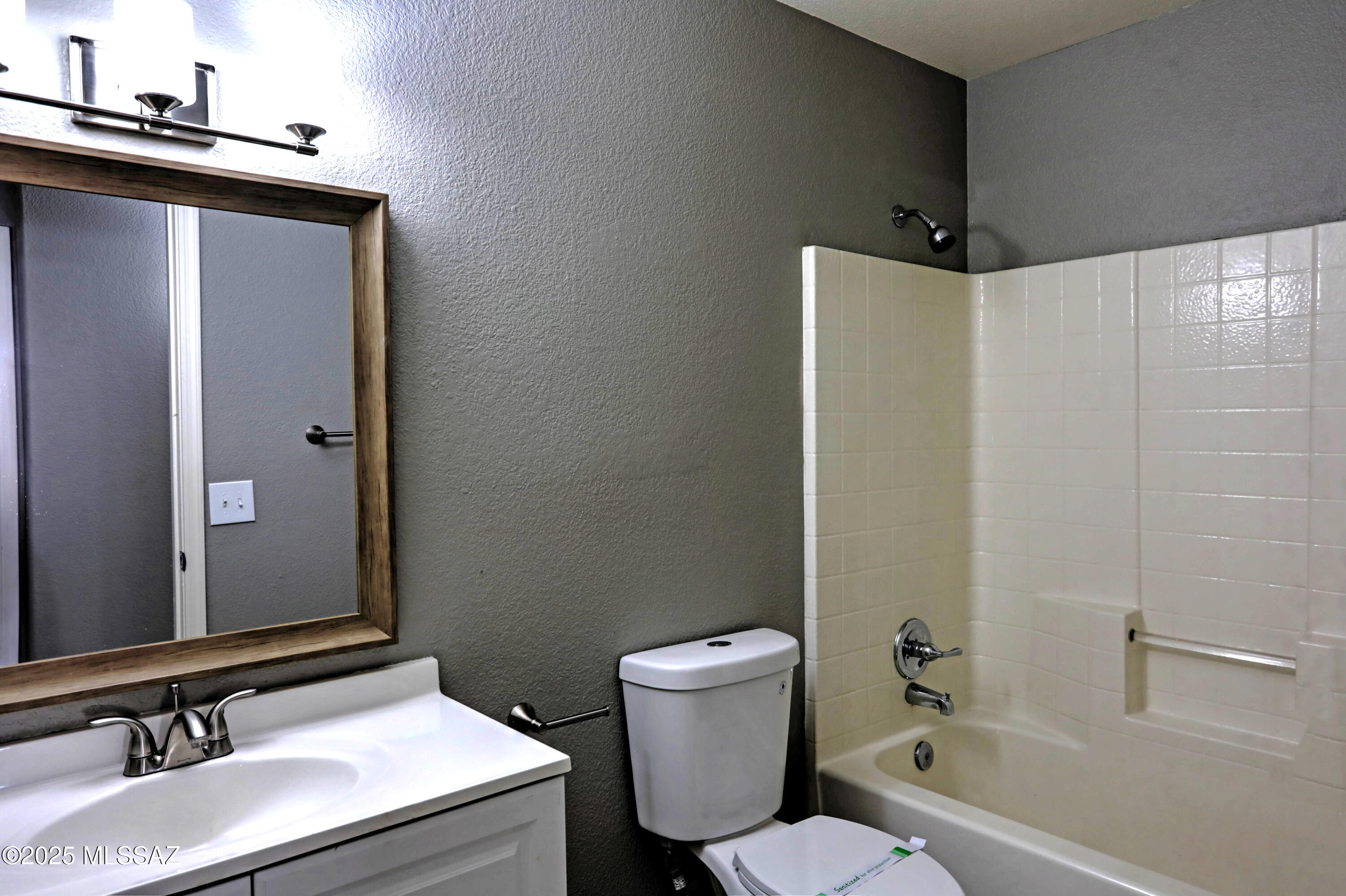 Fairway Groves (215-287) - Residential