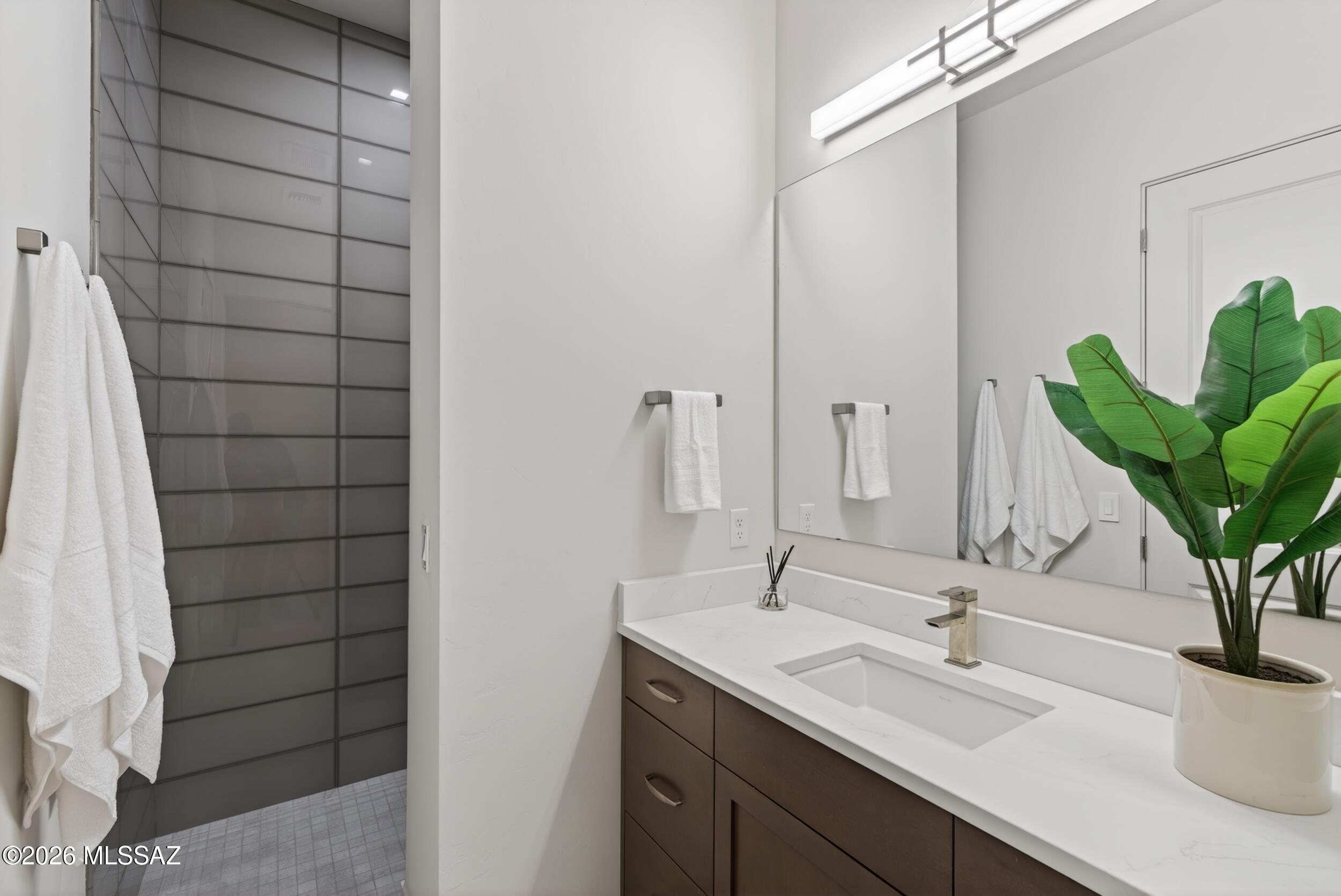 The Enclave At Stone Canyon V - Residential