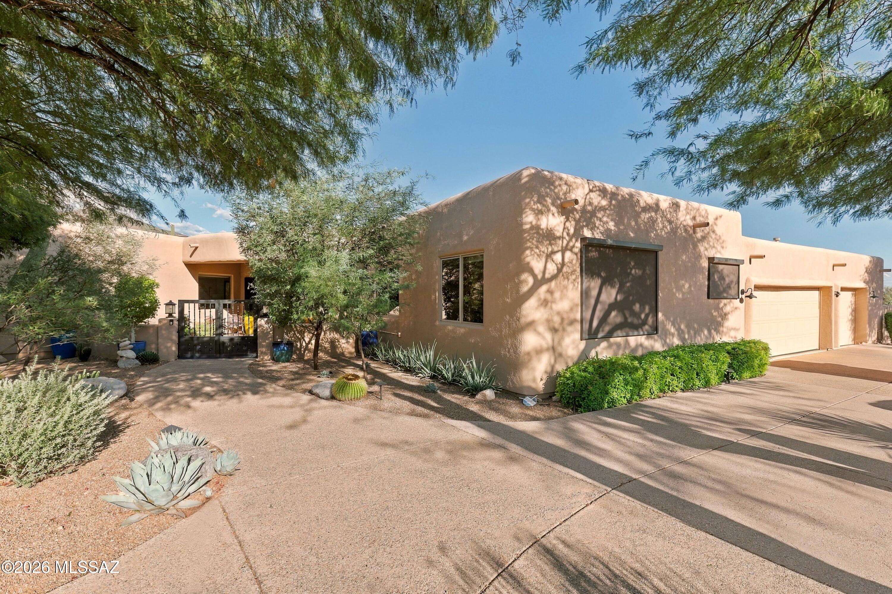 6578 N Paseo Tamayo