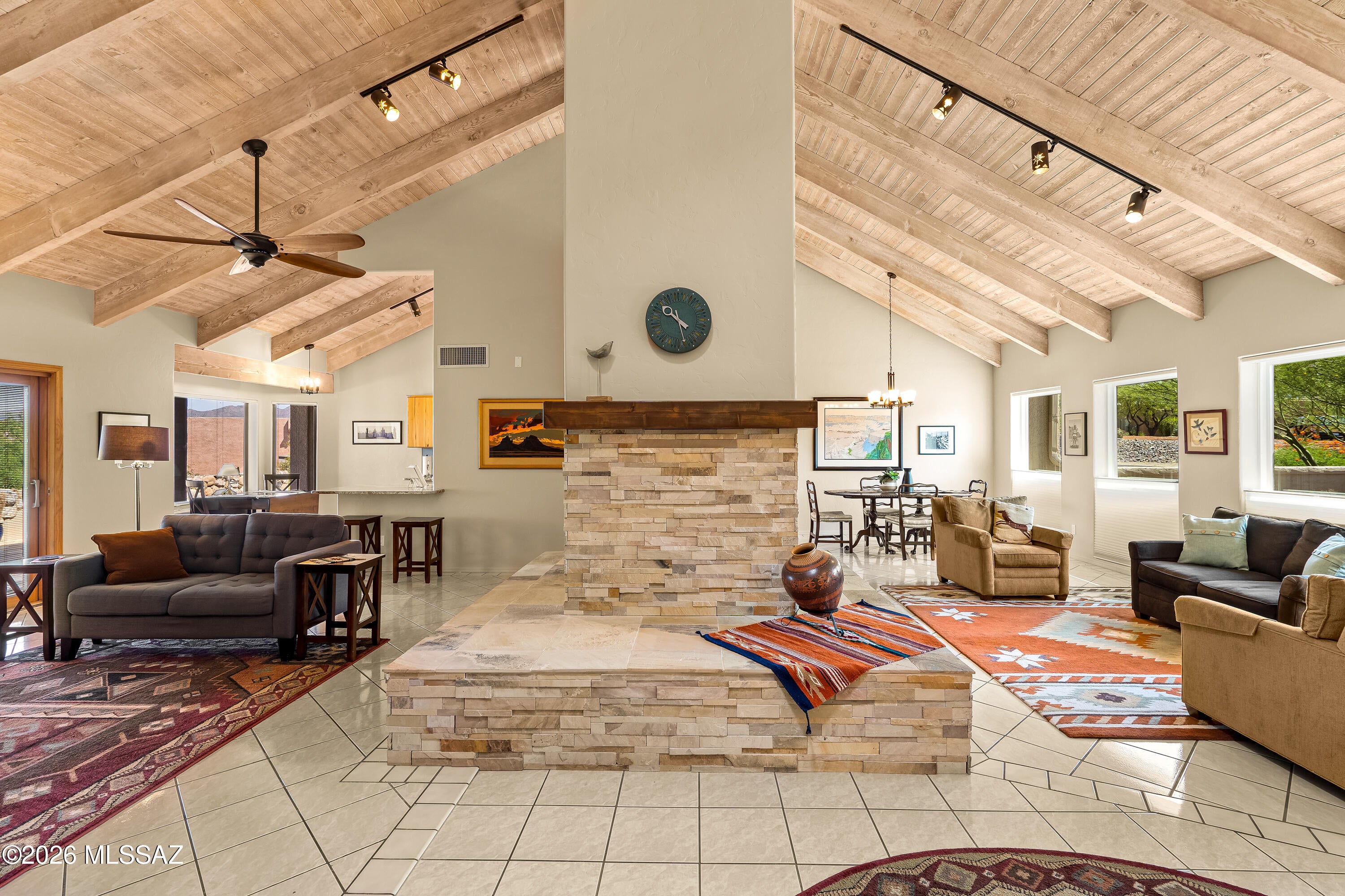 11101 N Pomegranate Drive