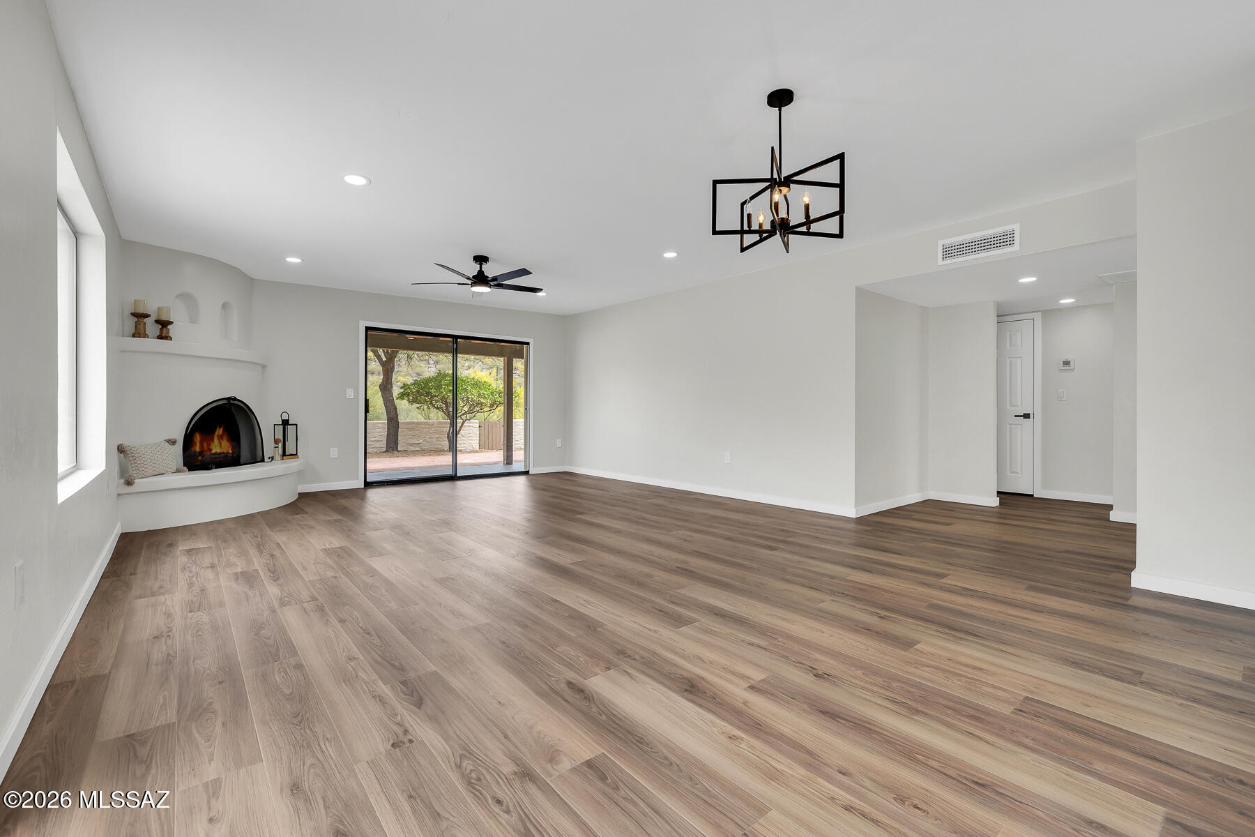 5348 N Camino De La Culebra