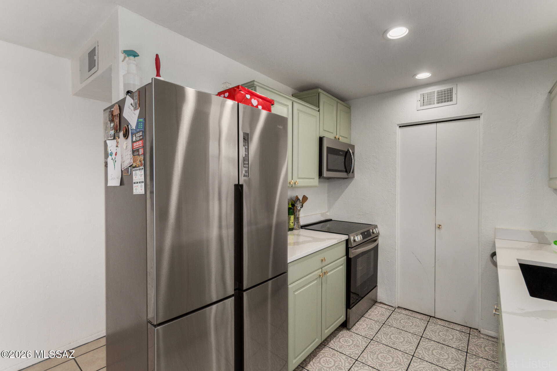 Bronx Park Addition - Residential Income