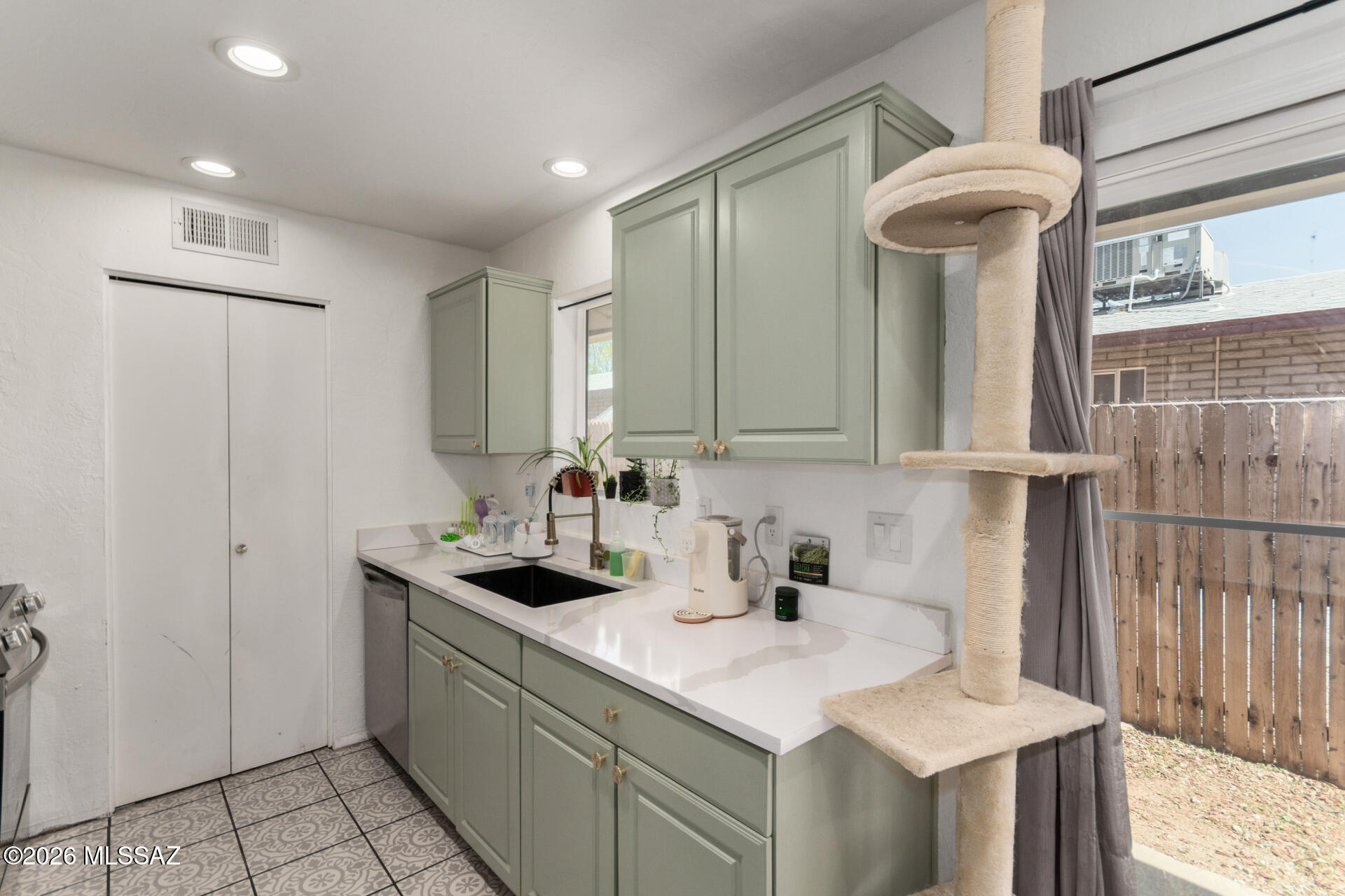 Bronx Park Addition - Residential Income