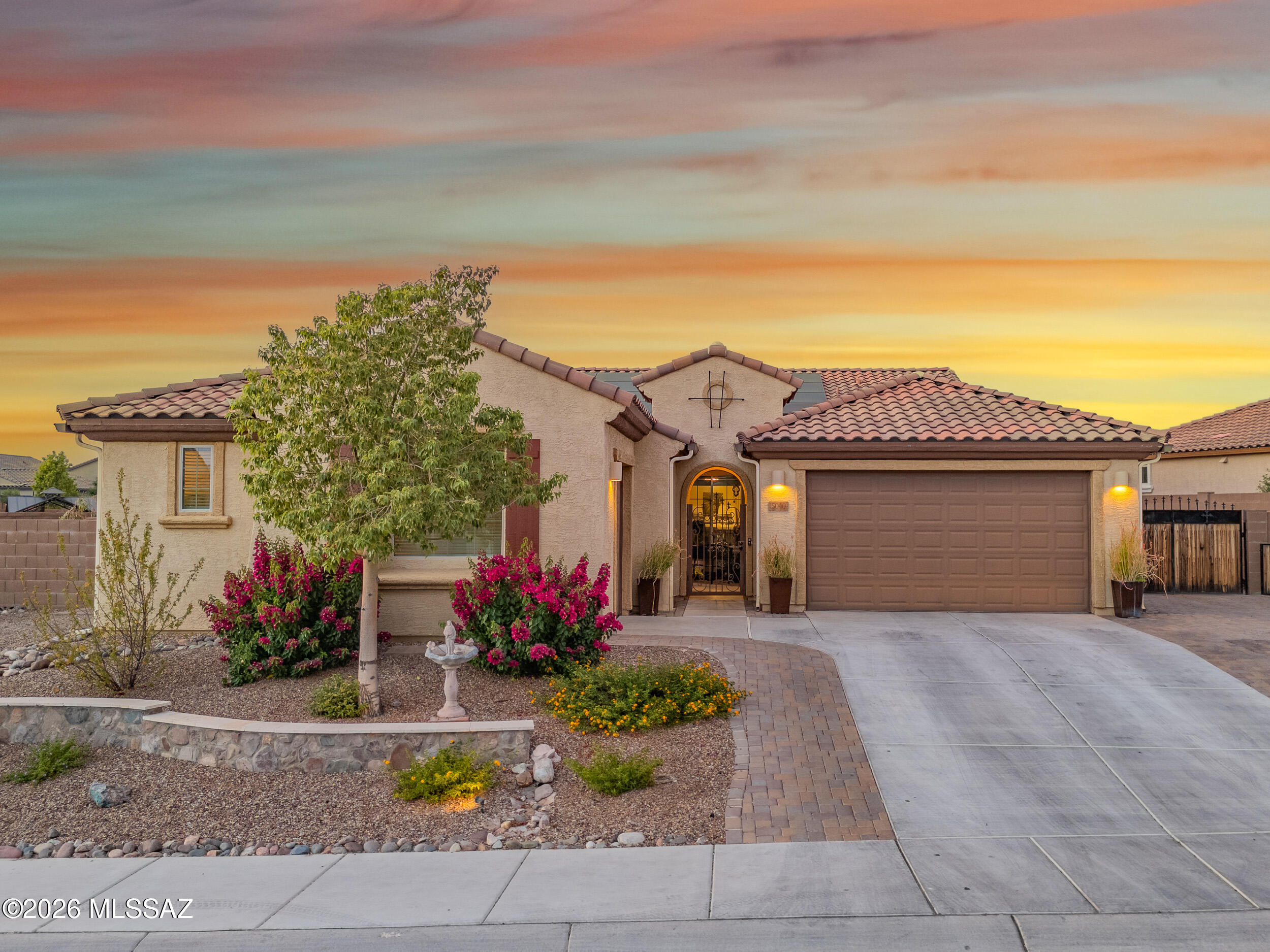 5040 W Paseo Rancho Acero