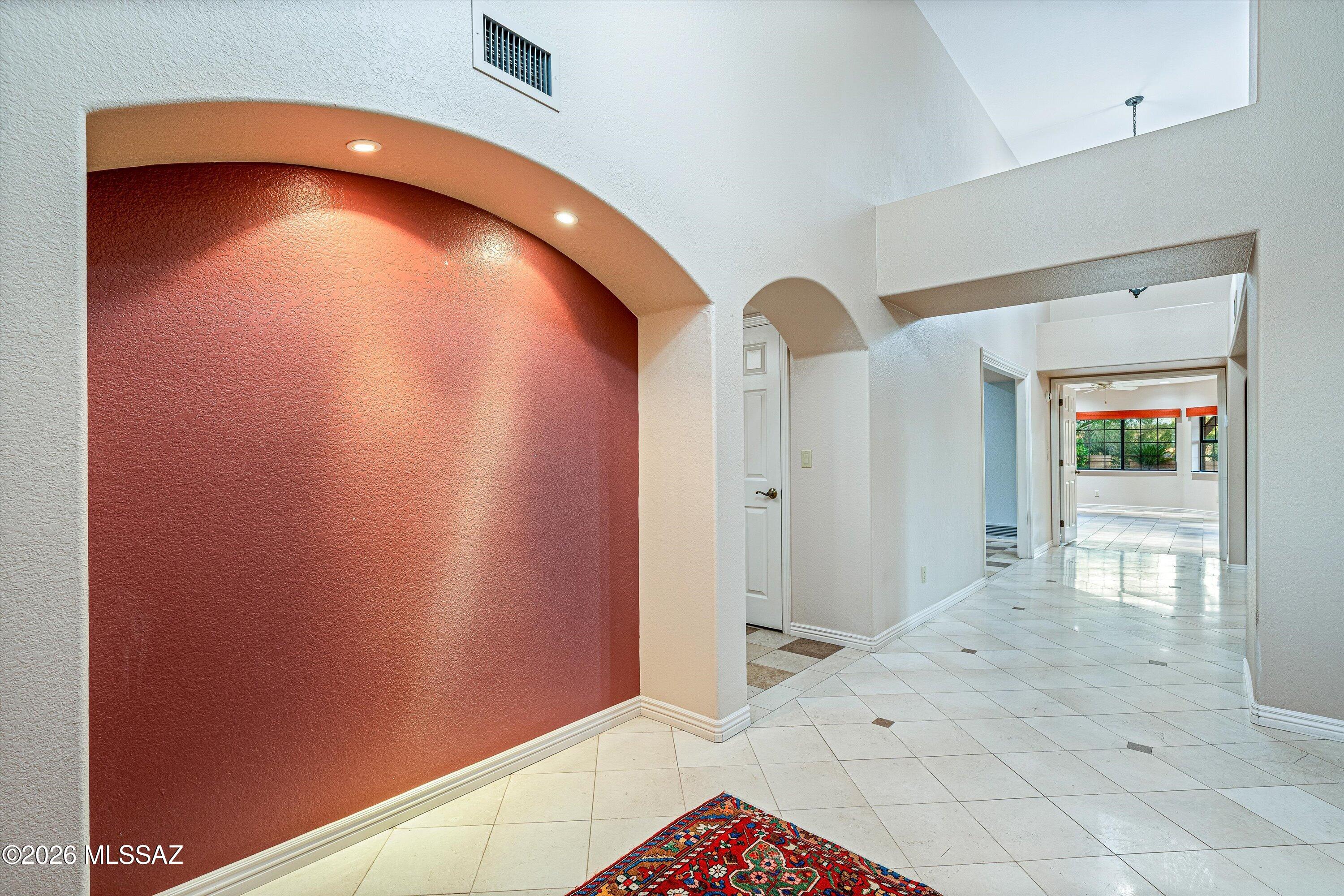5562 N Paseo Pescado