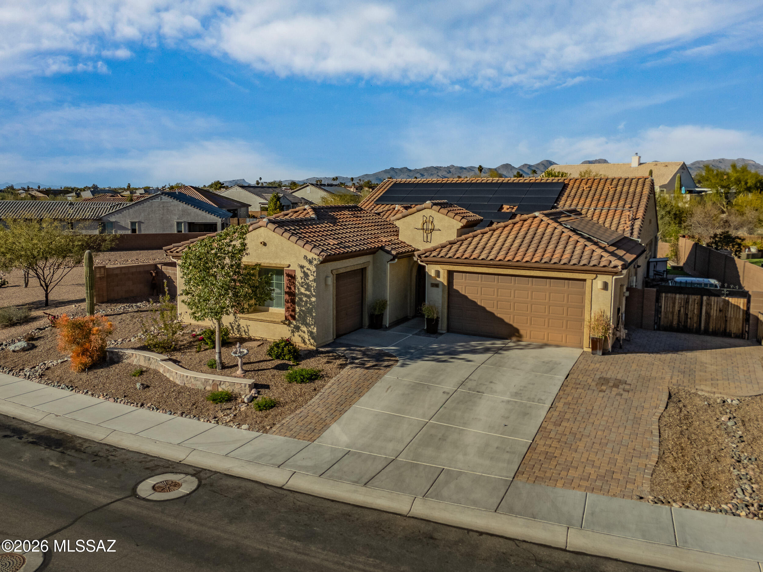 5040 W Paseo Rancho Acero