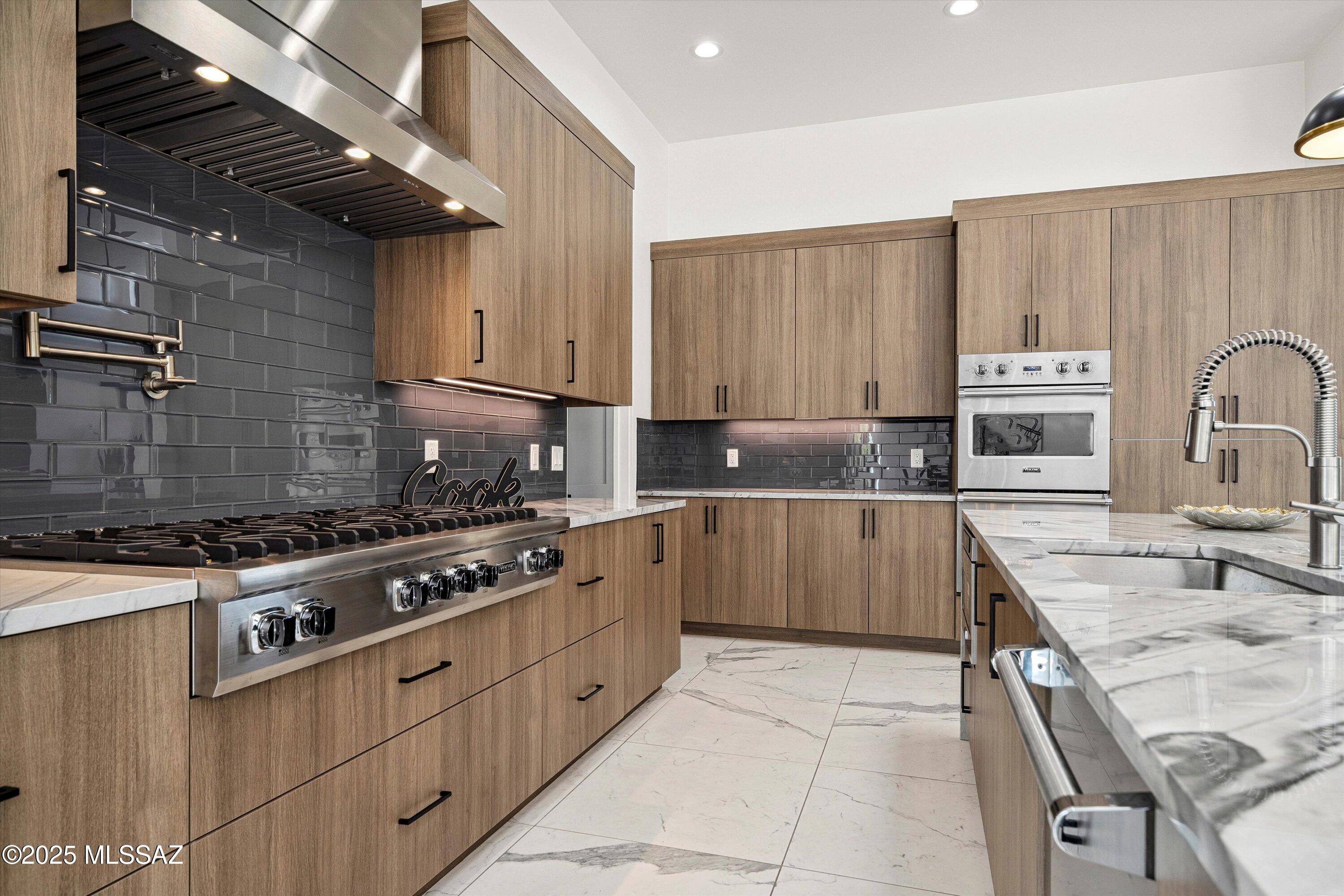 Grey Wolf Estates SQ20122080071 - Residential