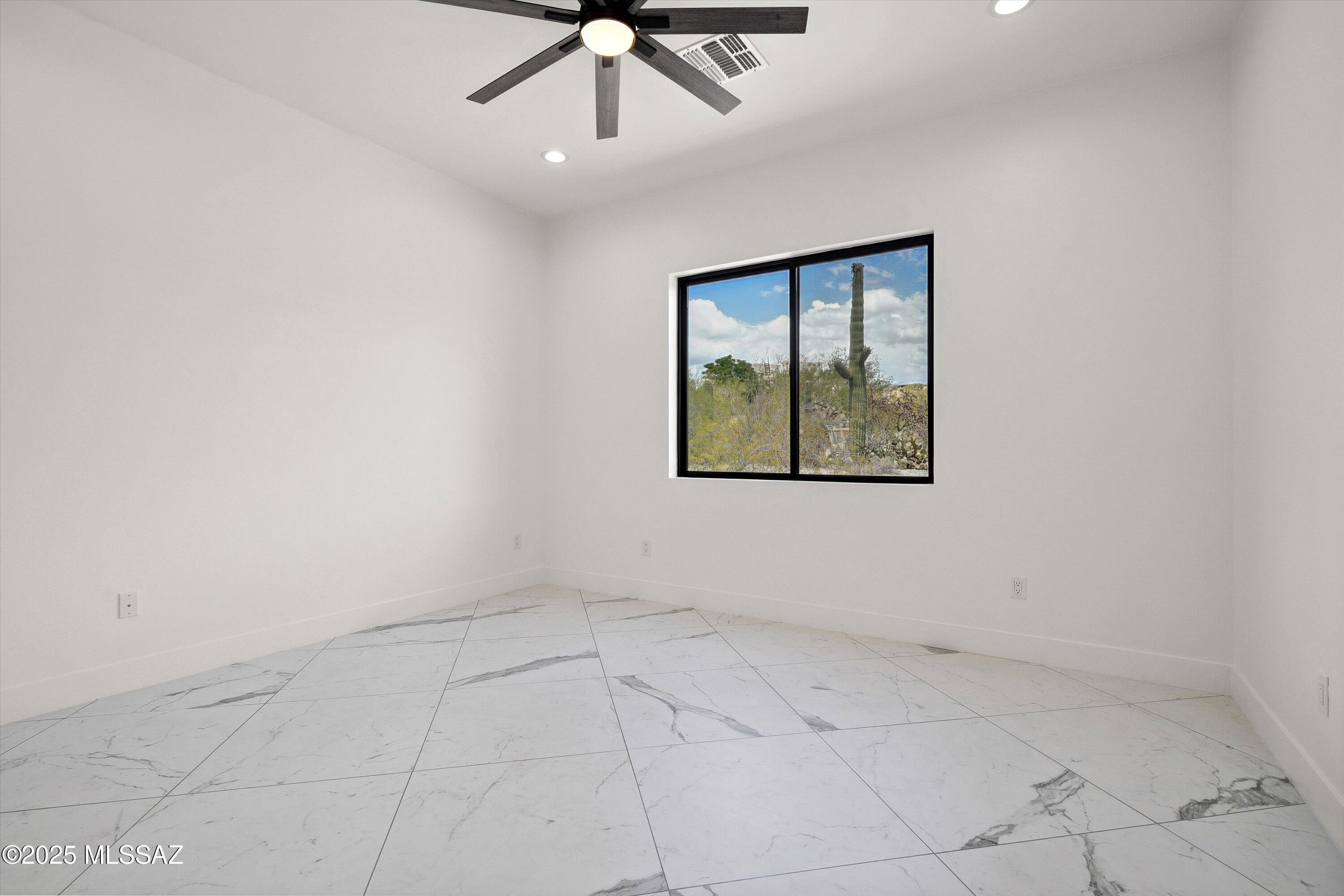 Grey Wolf Estates SQ20122080071 - Residential