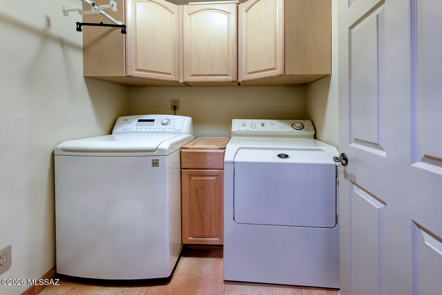 Sabino Mountain (1-290) - Residential
