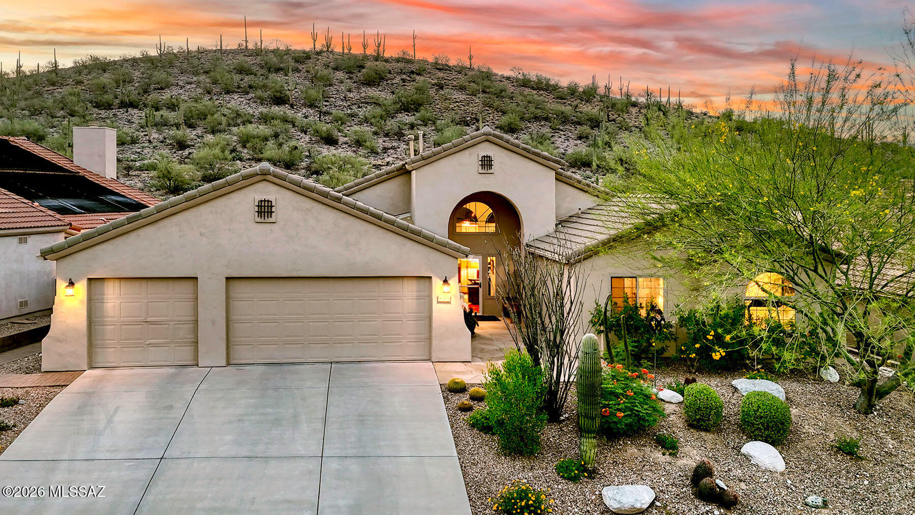 Sabino Mountain (1-290) - Residential