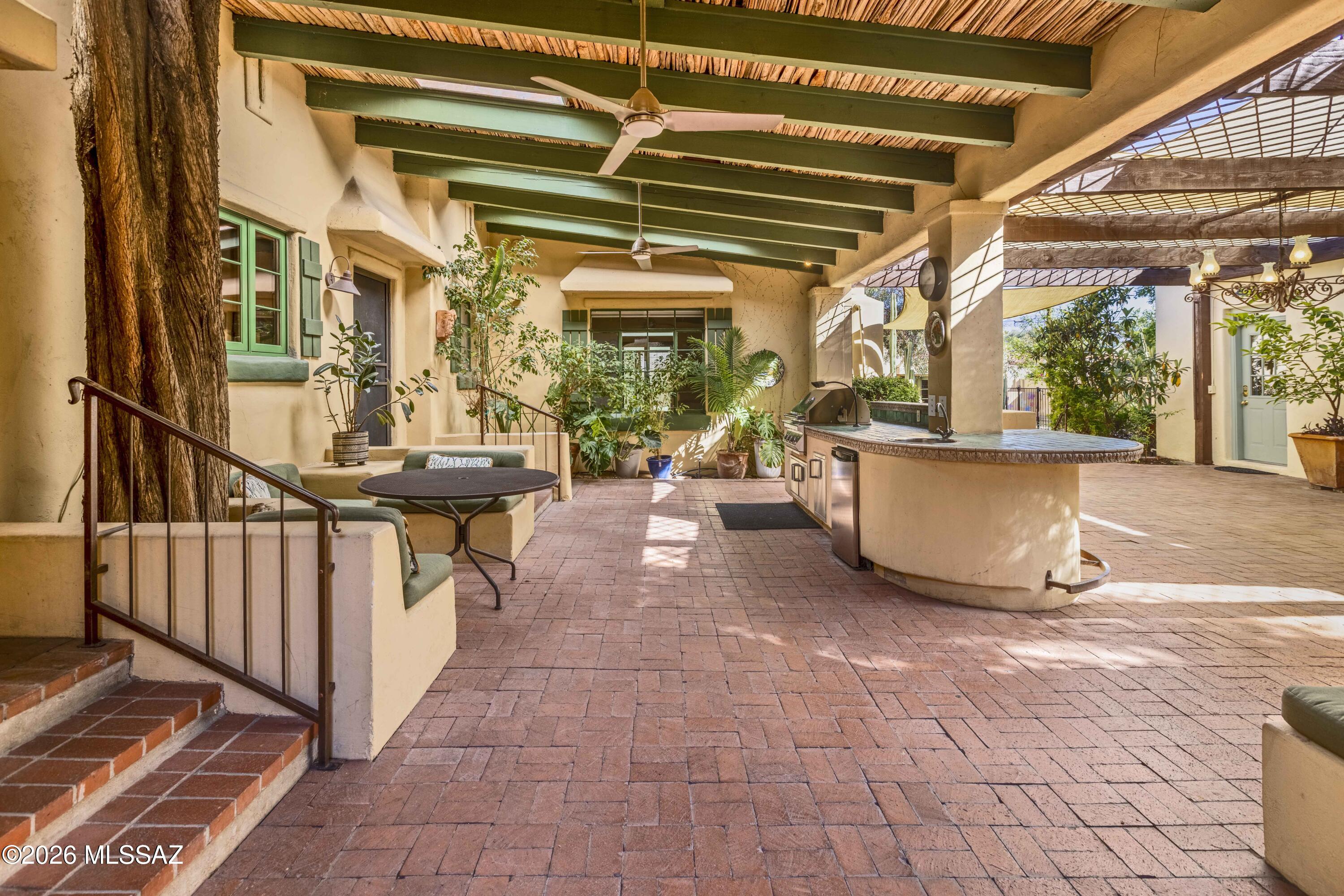 1925-1931 E Lee Street