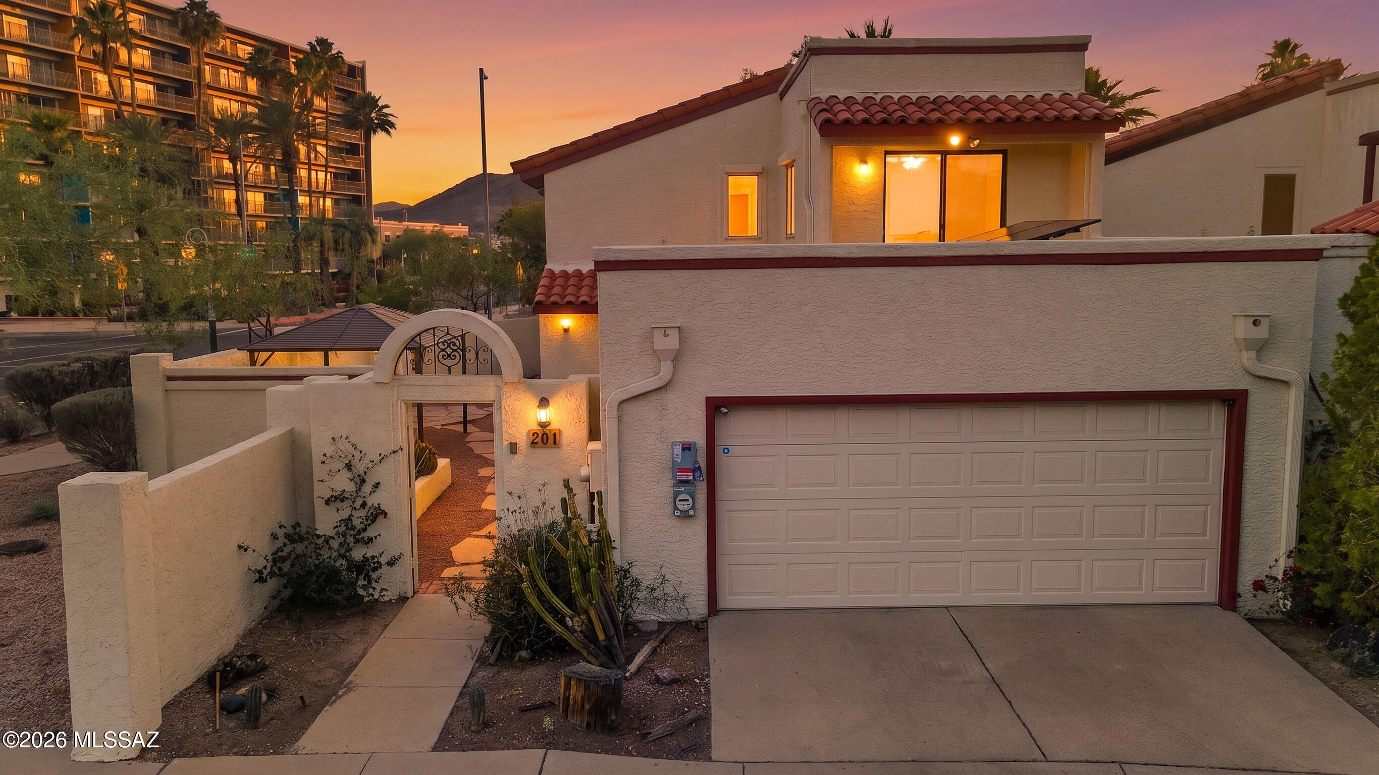 Granada Place (1-15) - Residential