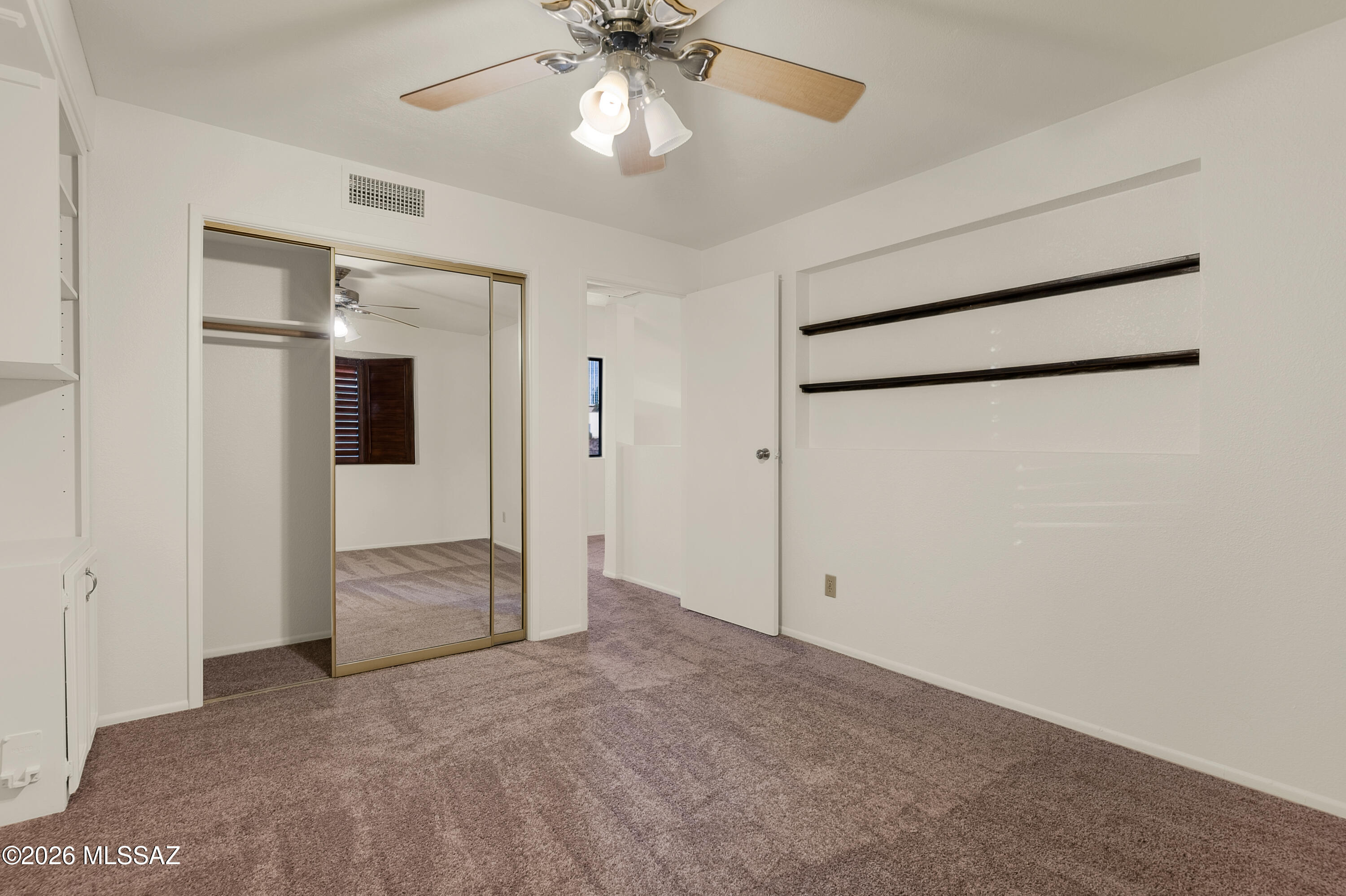 Granada Place (1-15) - Residential