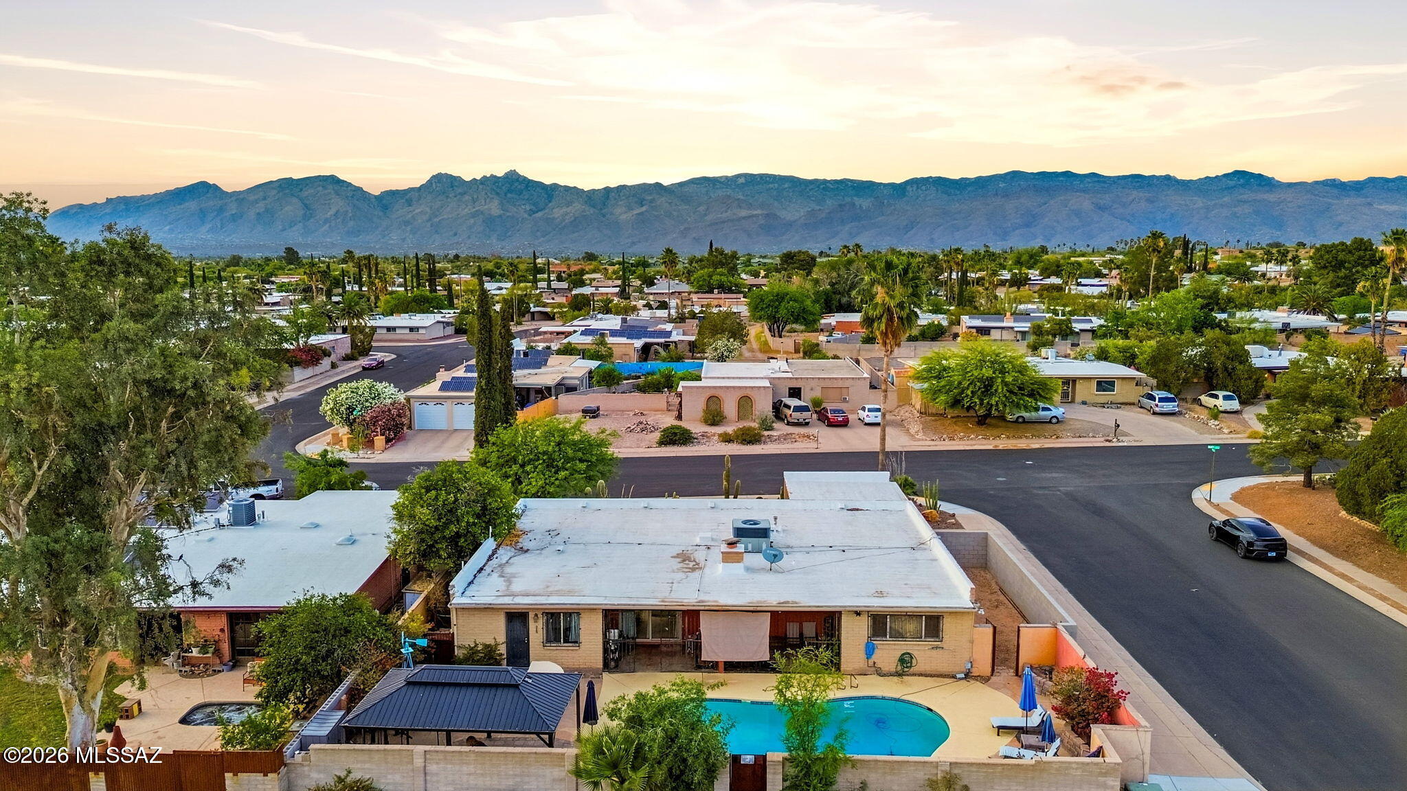 Hermosa Highlands (66-146) - Residential