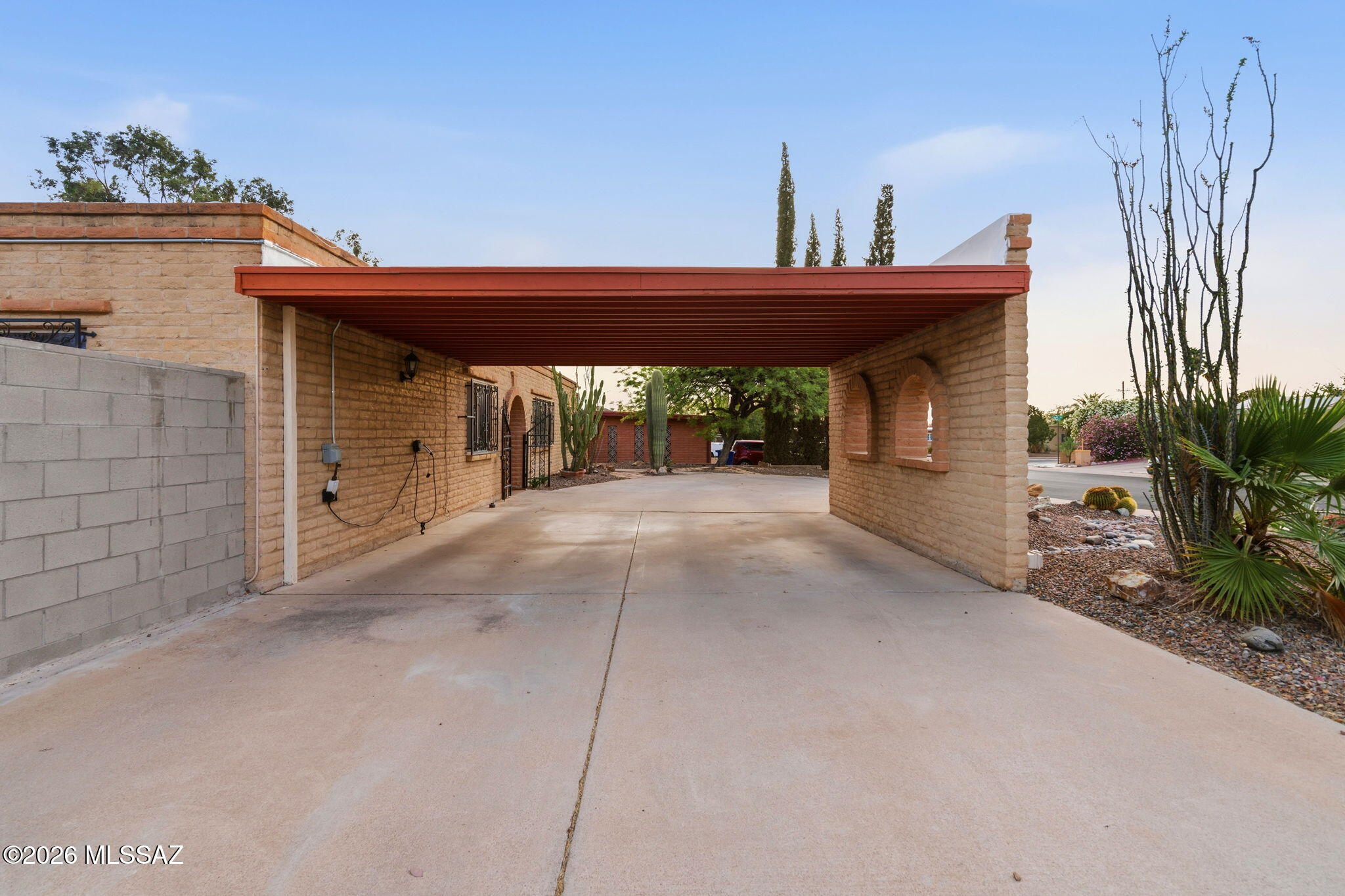 Hermosa Highlands (66-146) - Residential