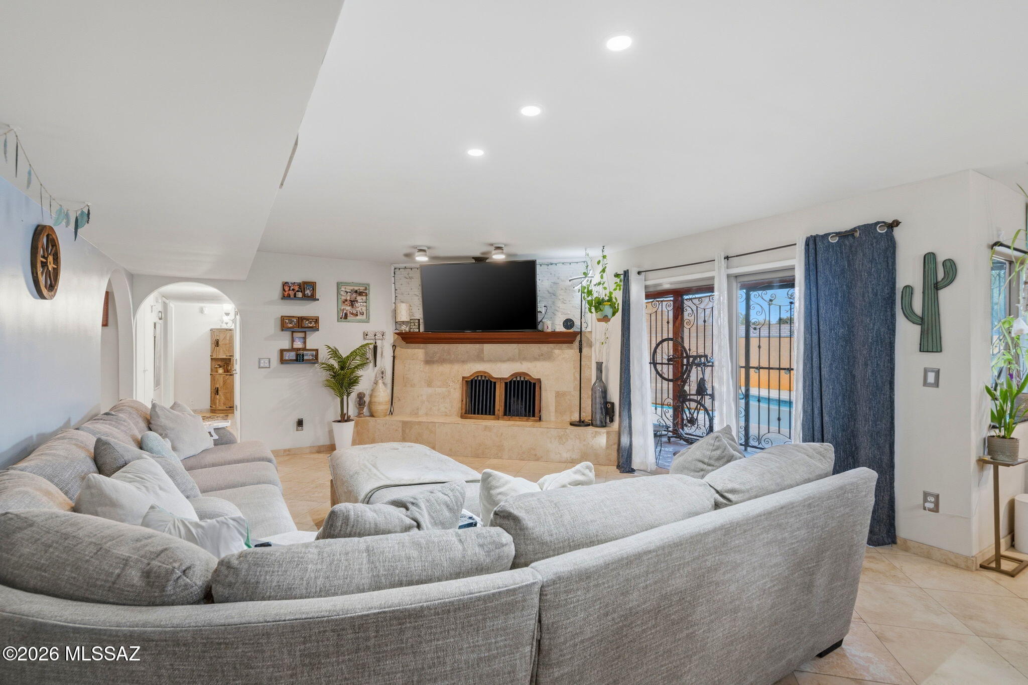 Hermosa Highlands (66-146) - Residential