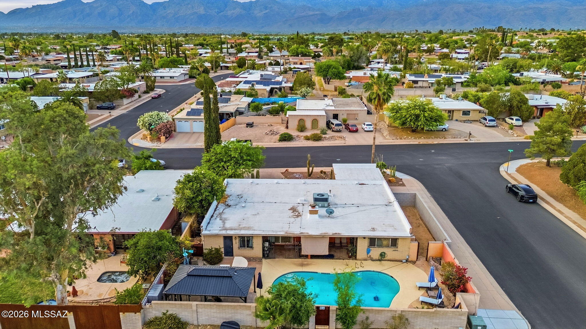 Hermosa Highlands (66-146) - Residential