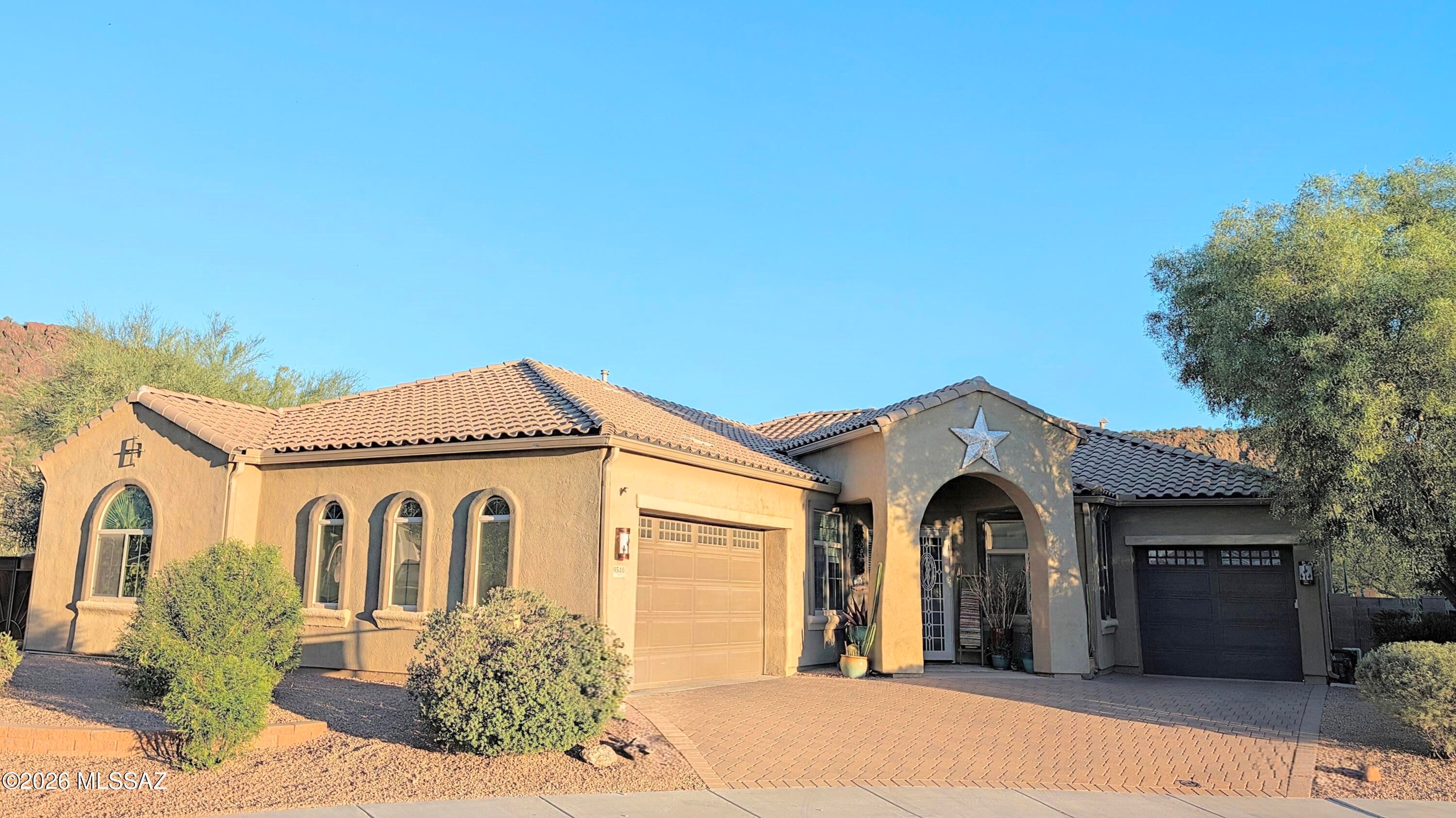 9540 N Saguaro Breeze Way