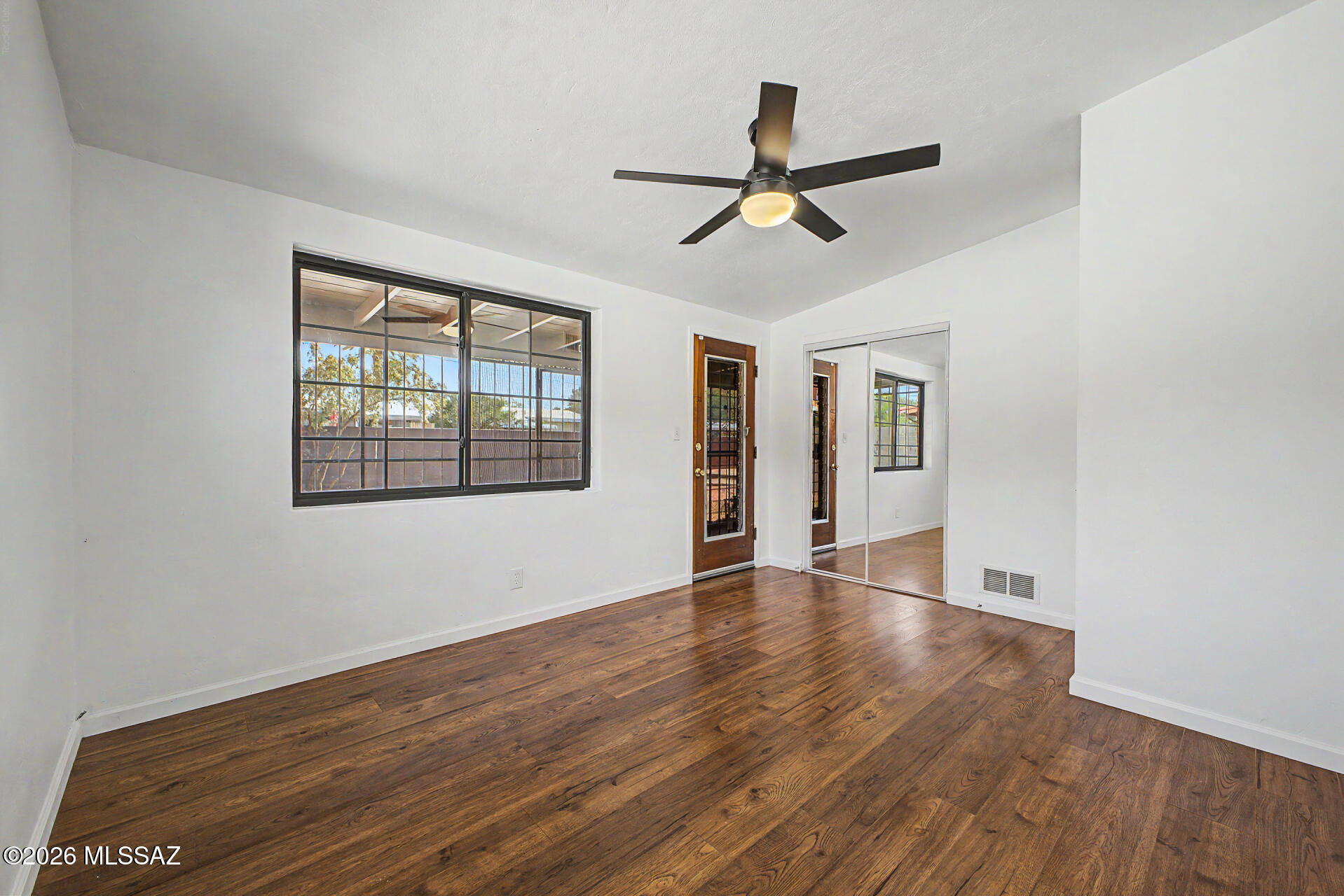 San Fernando Village - Residential
