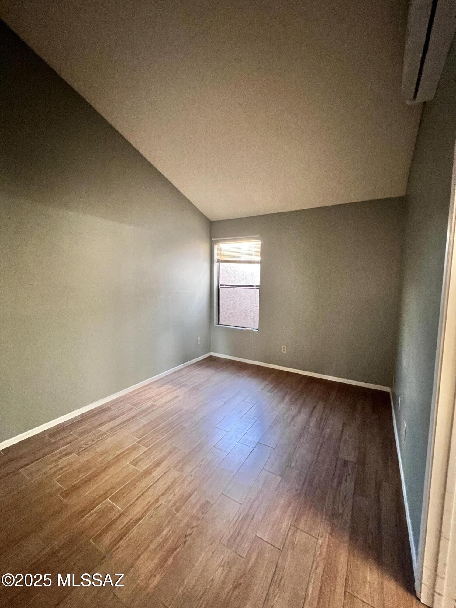 Miramonte Townhomes (1-67) - Residential Lease