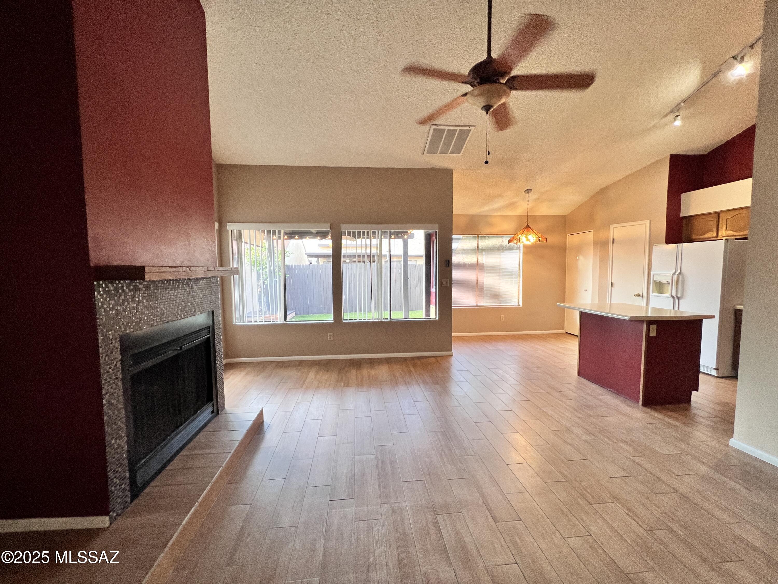 Miramonte Townhomes (1-67) - Residential Lease