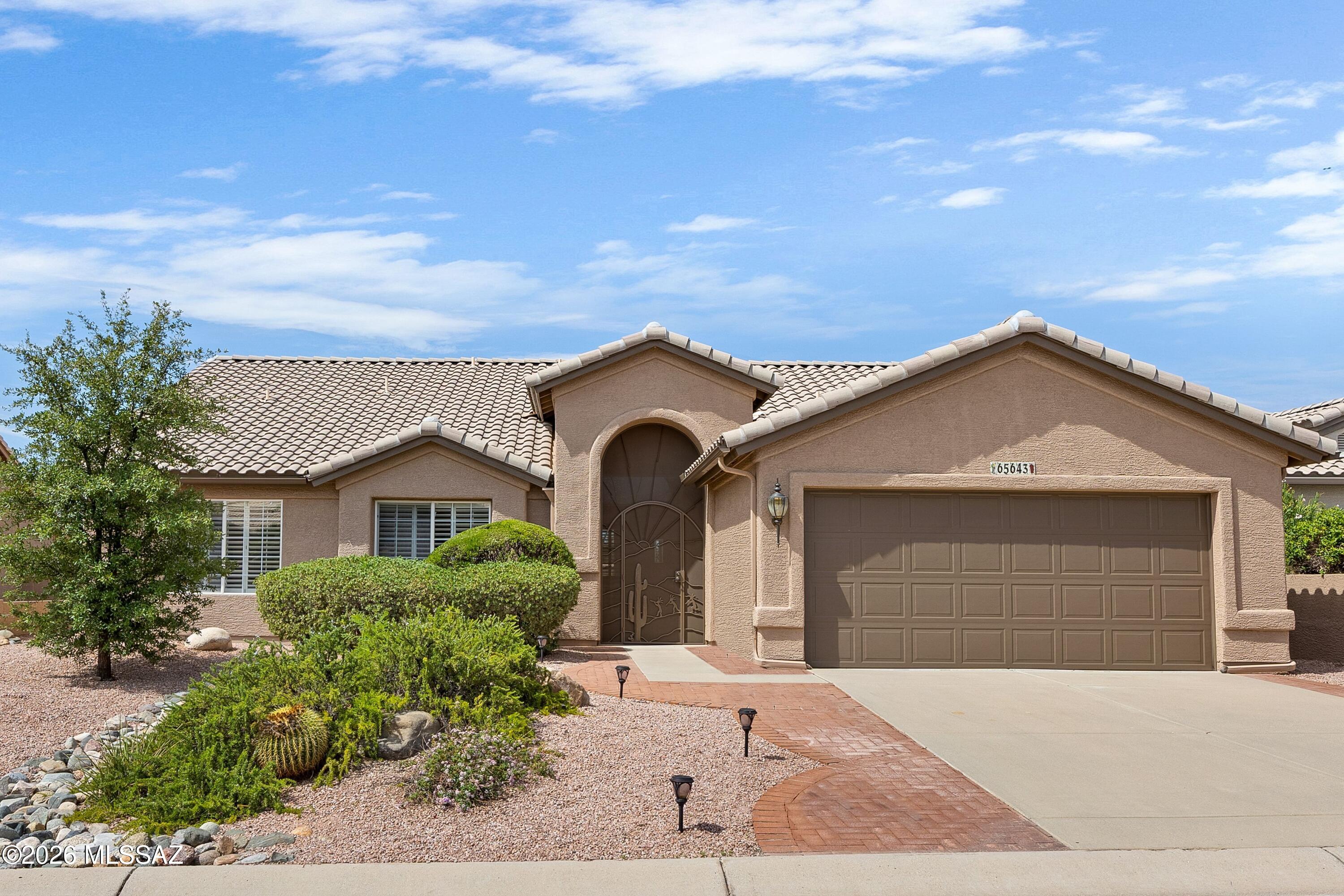 65643 E Desert Moon Court
