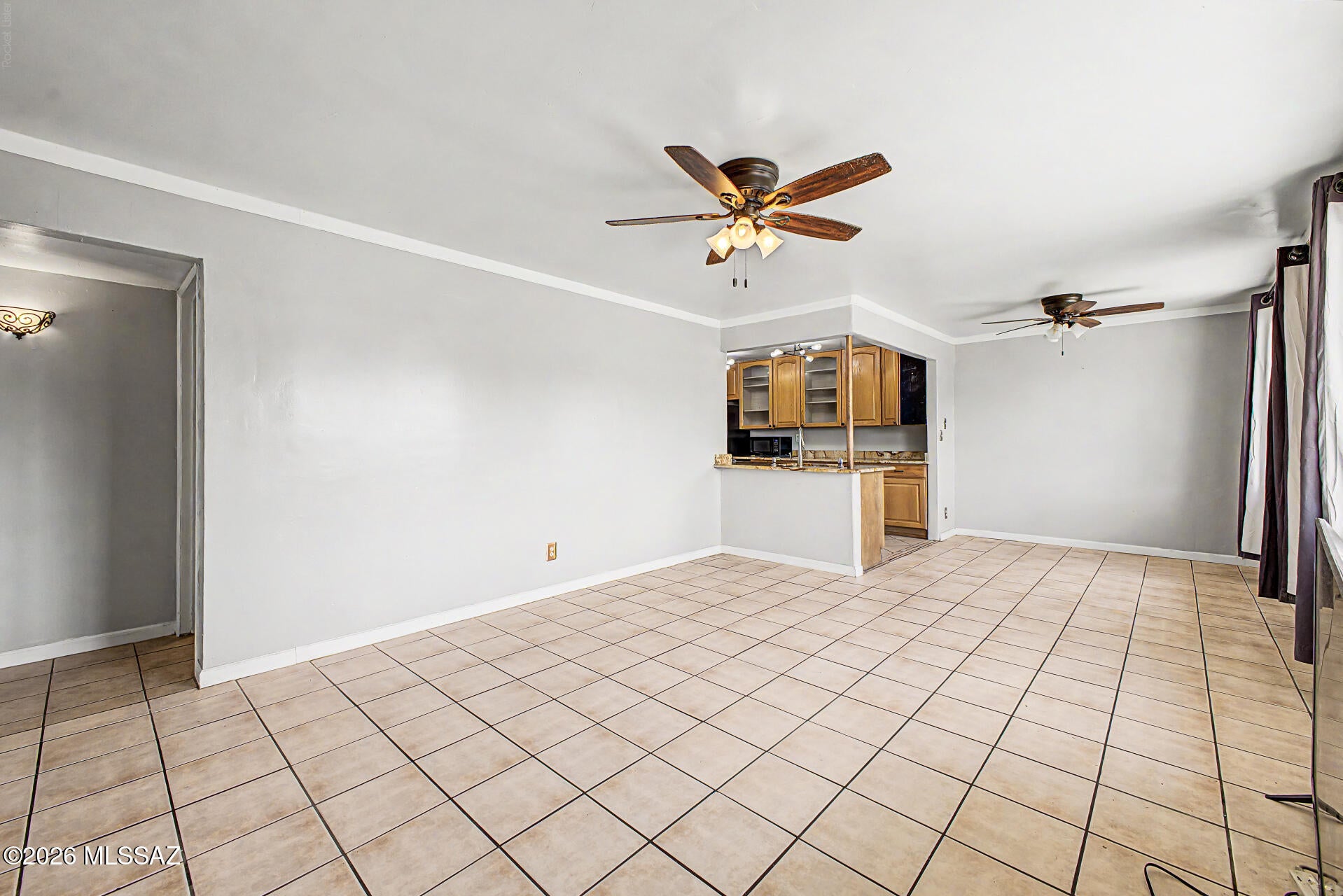 725 E McMillan Drive