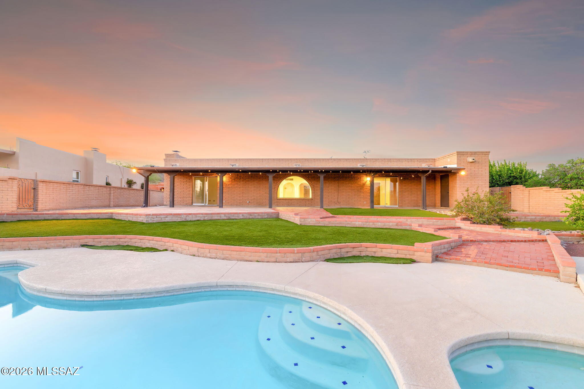 Sabino Vista Knolls (61-135) - Residential