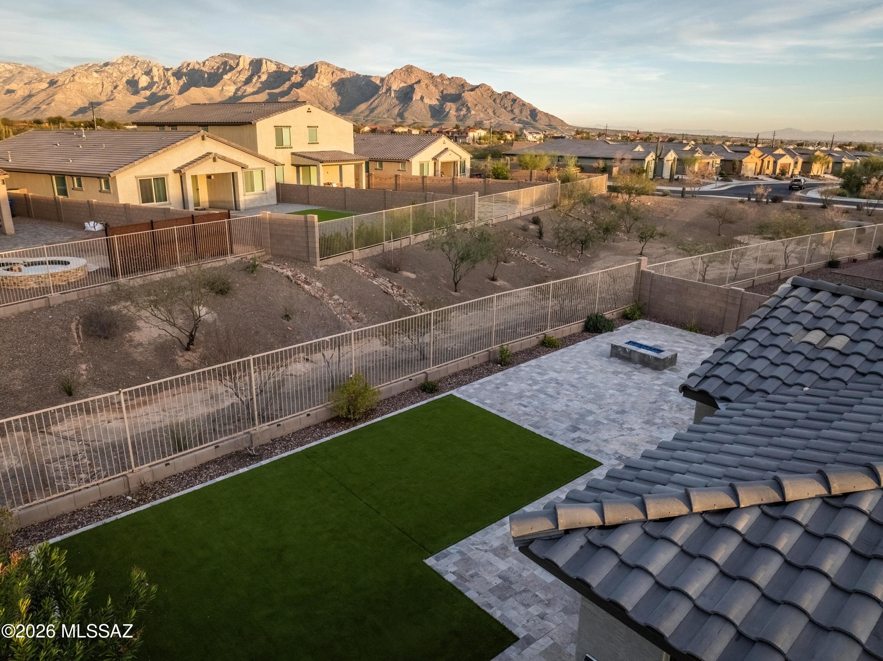 11587 N Desert Calico Lp