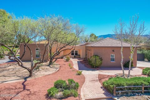 Photo of 2202 N Conestoga Avenue, Tucson, AZ 85749 (MLS # 22607653)