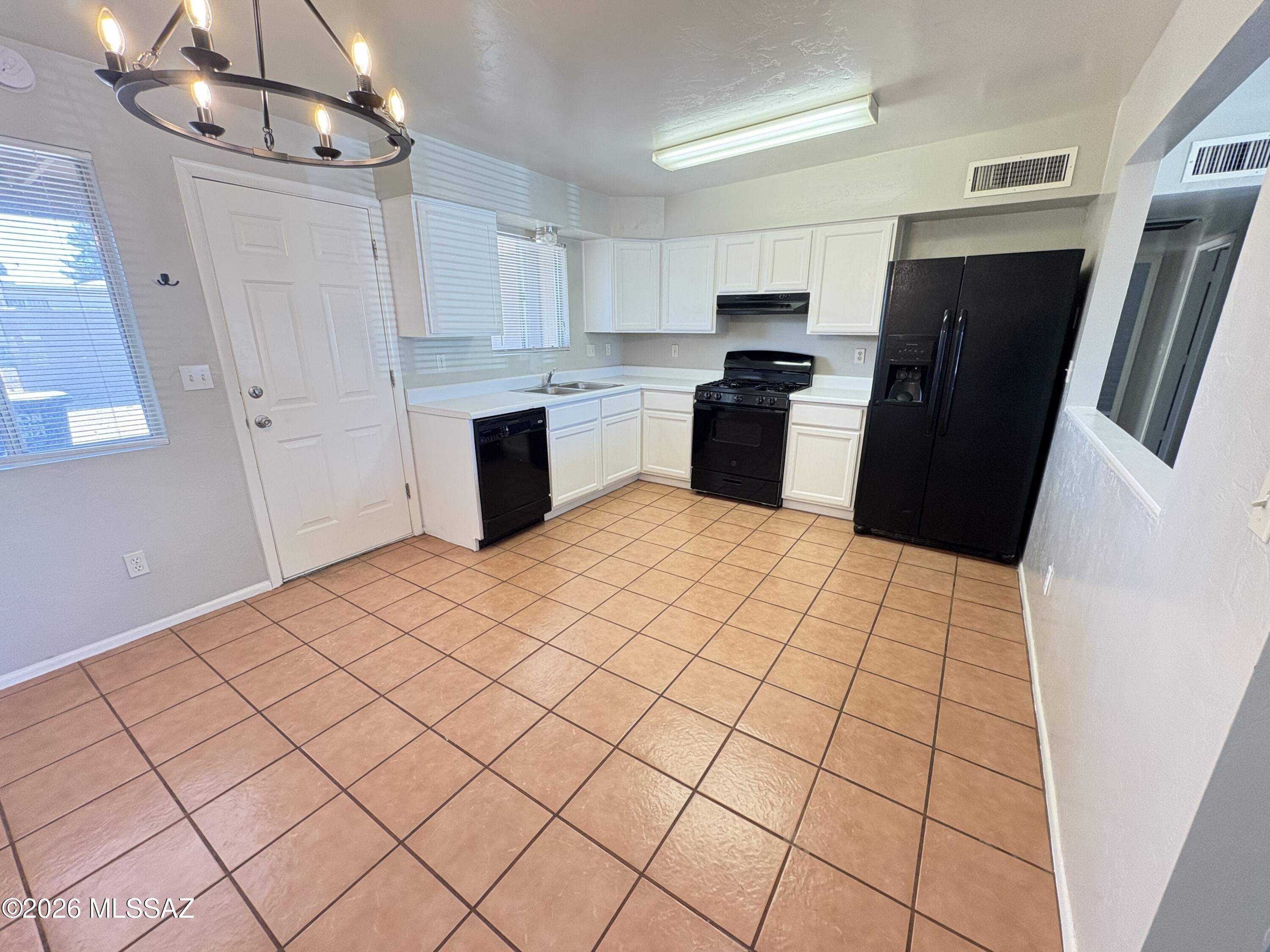 N/A - Residential Lease