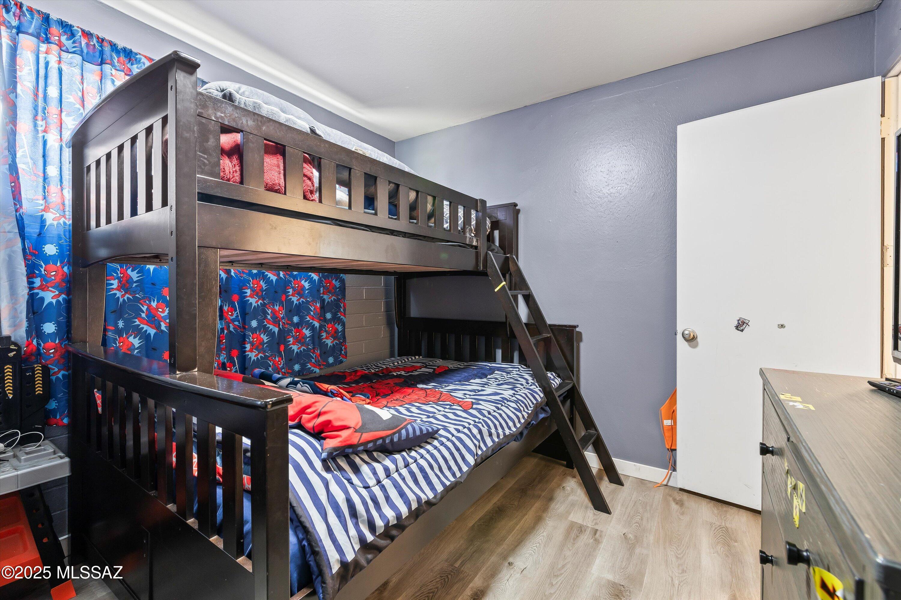 Los Robles Estates - Residential