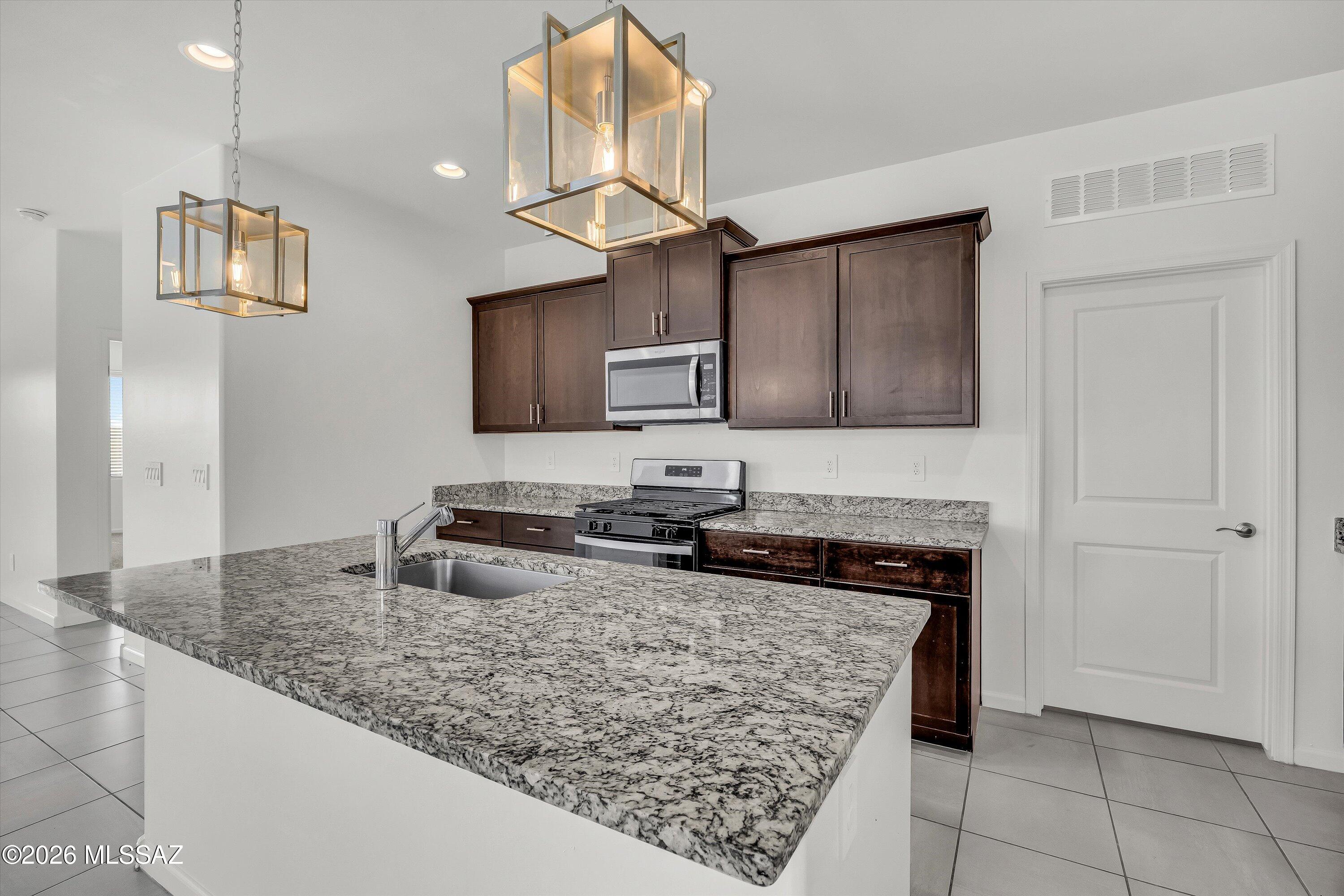 La Estancia De Tucson (1-330) - Residential