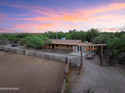 Photo of 440 W Cimmaron Lane, Benson, AZ 85602 (MLS # 22617748)