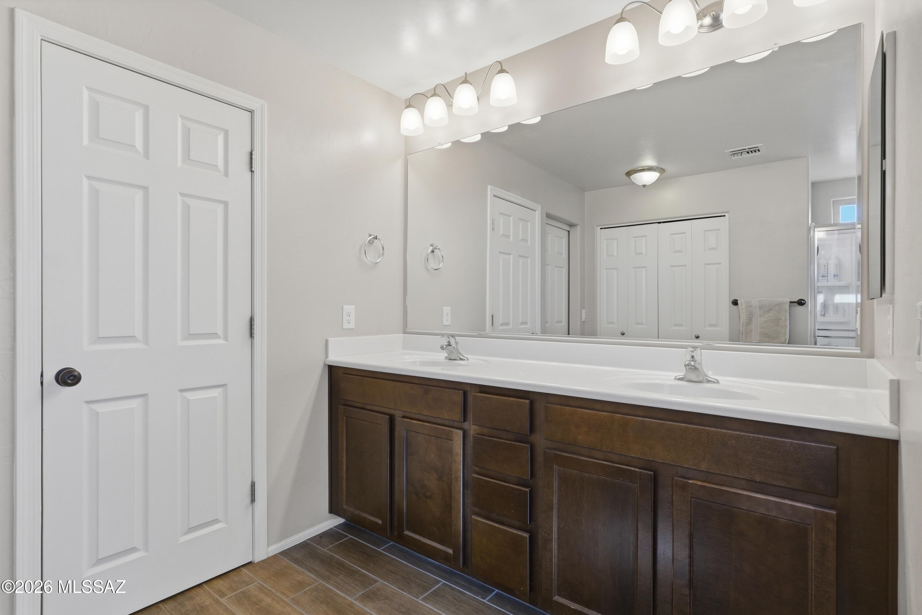 Saguaro Bloom 7B - Residential