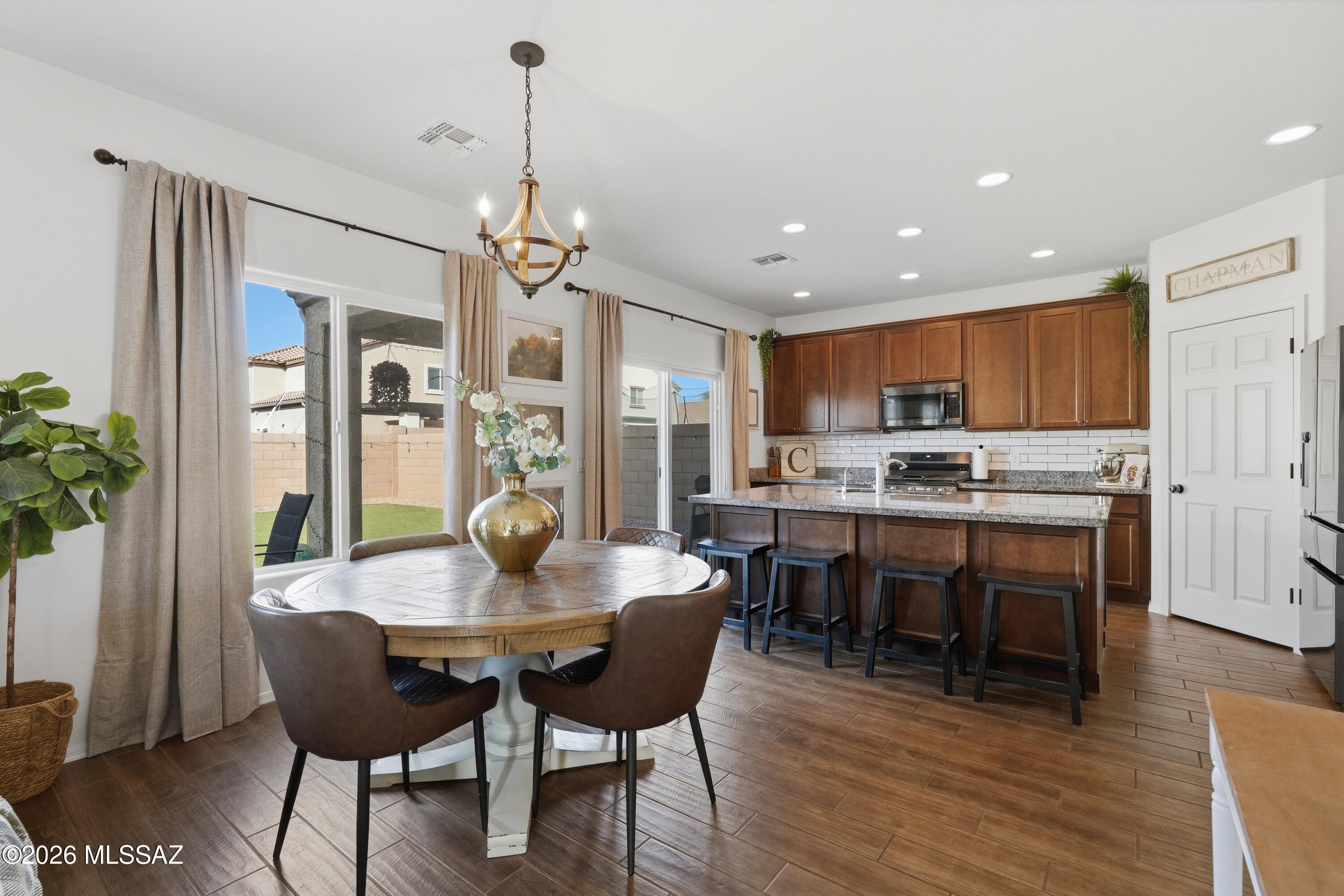 Saguaro Bloom 7B - Residential