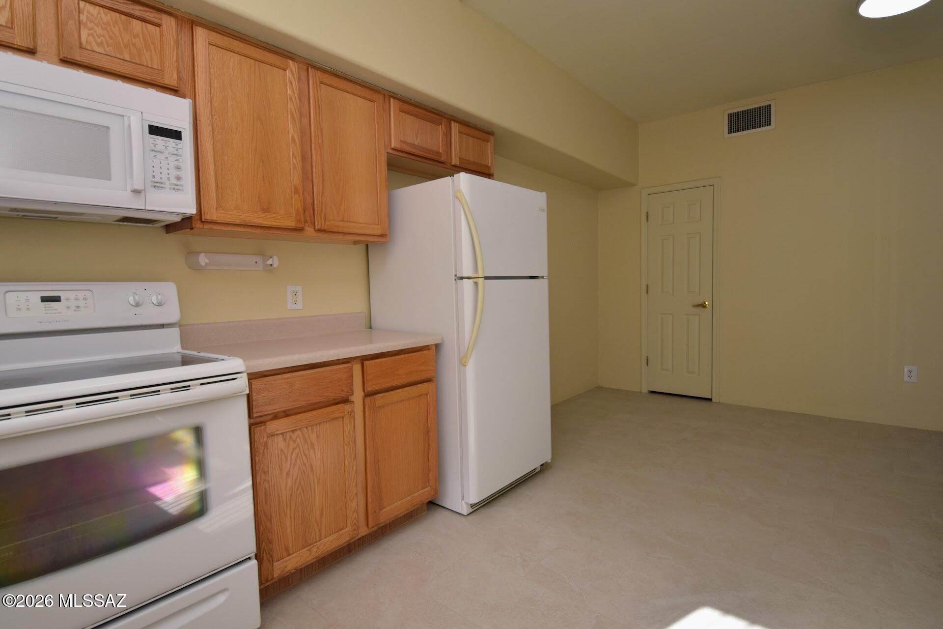 Flowers Condominiums Units 1-16 - Residential Lease