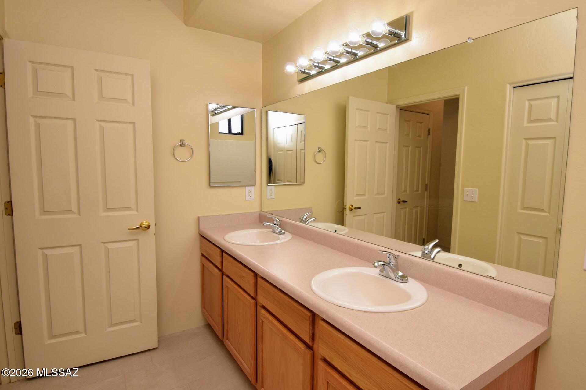 Flowers Condominiums Units 1-16 - Residential Lease
