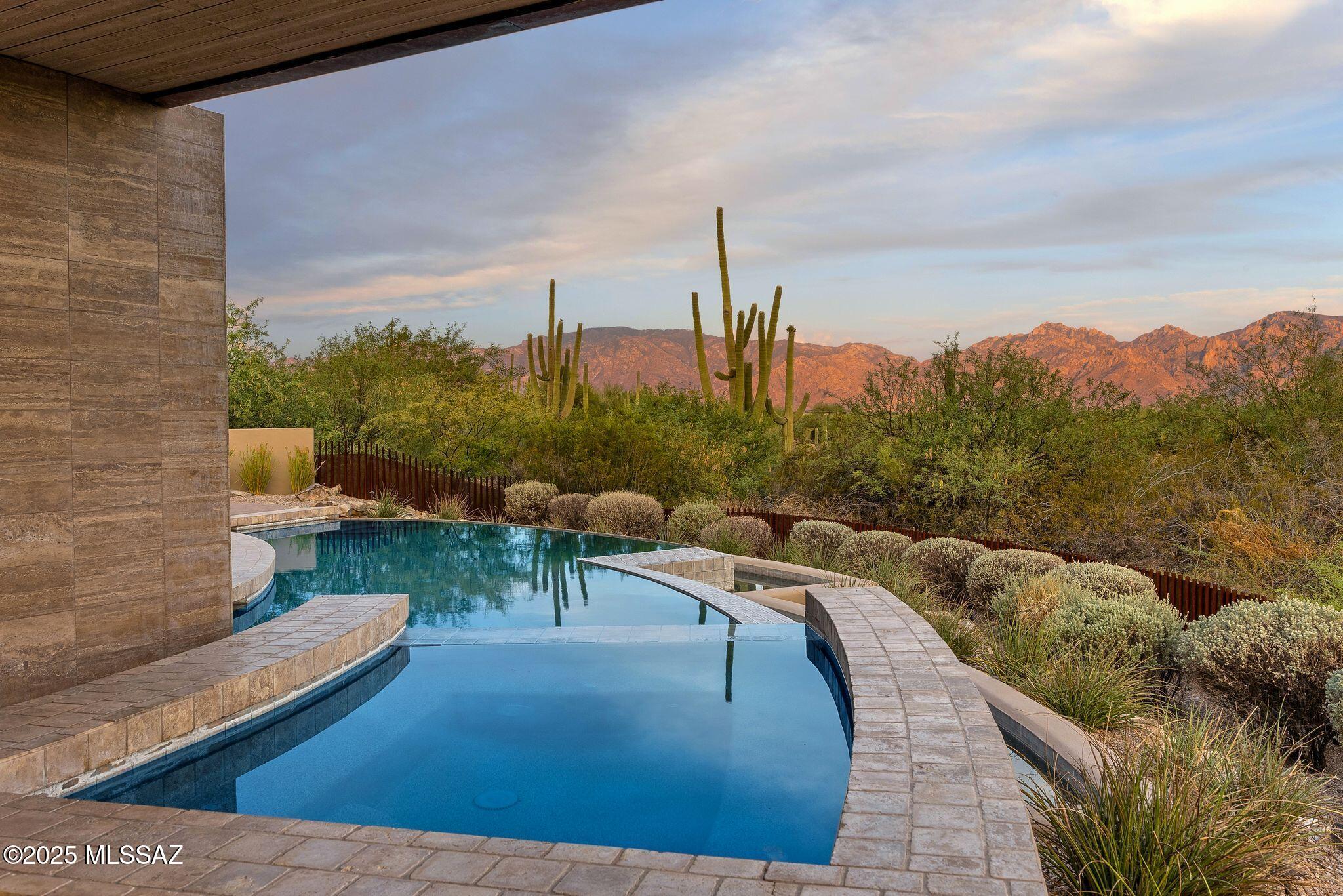 Stone Canyon II - Residential