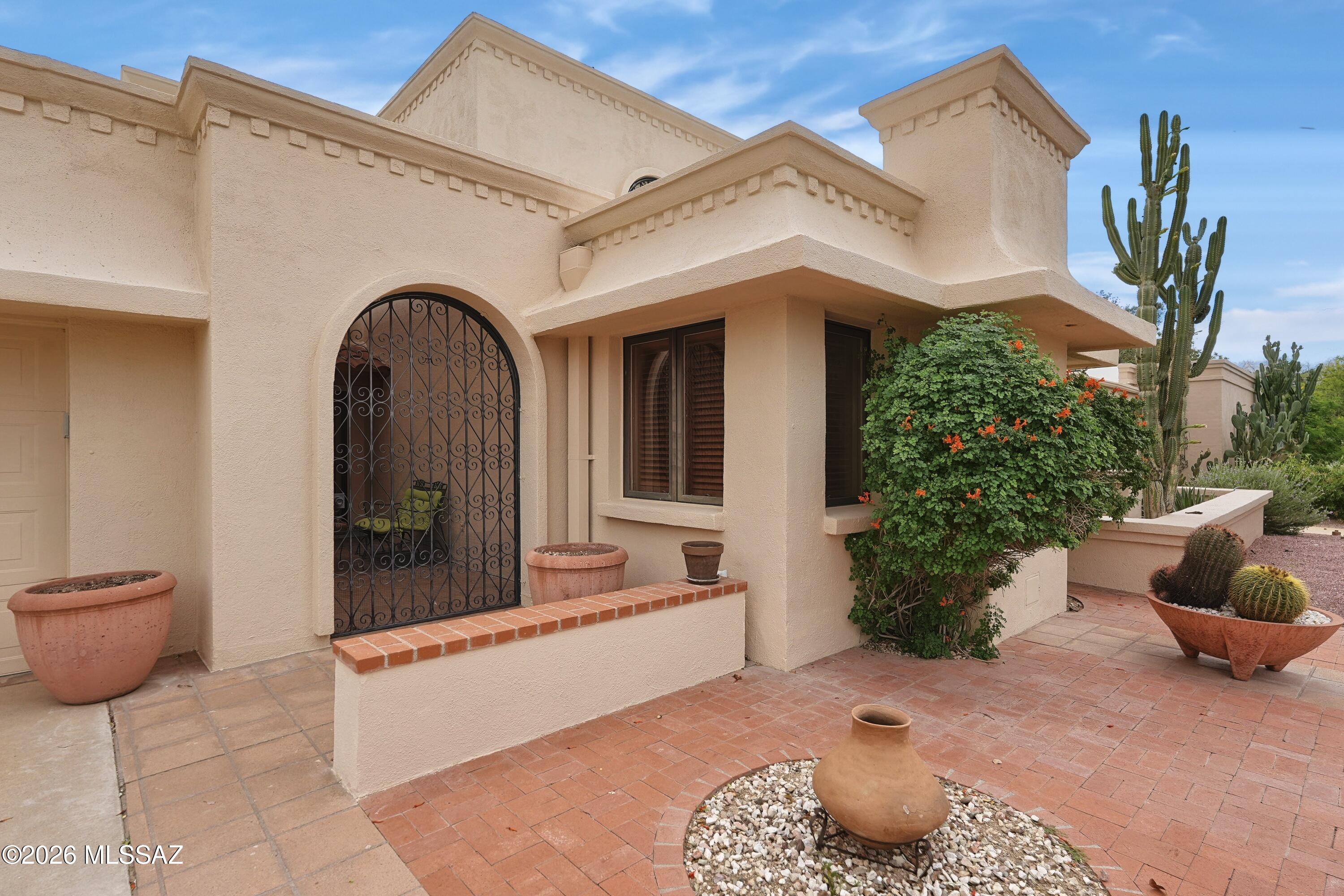 8020 N Casas Carmen