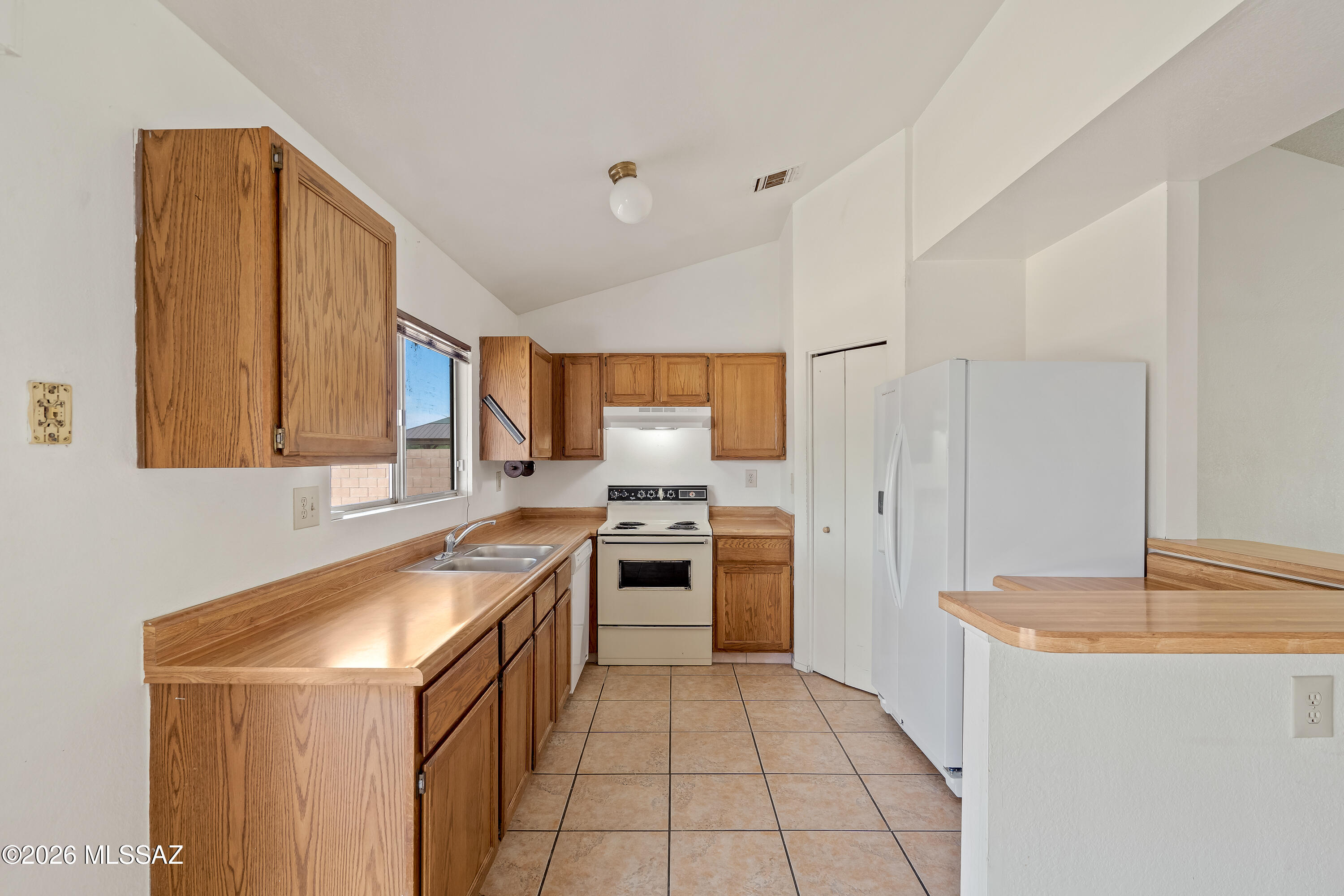 10488 E Overland Ridge