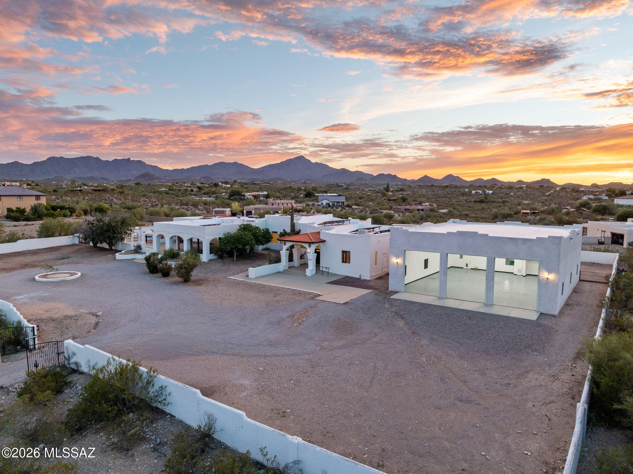 6241 N Panorama Drive