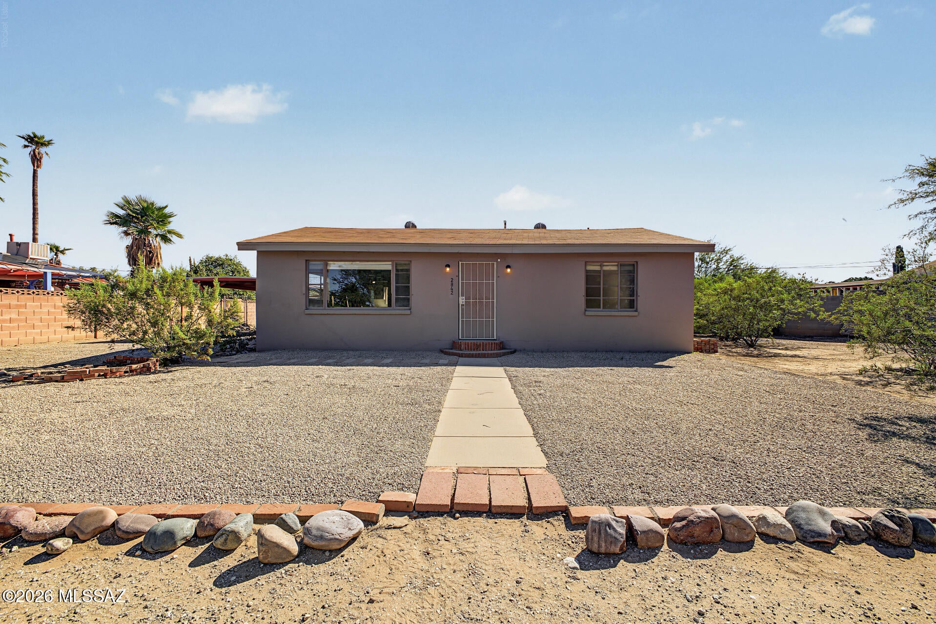 2842 N East Plaza Drive